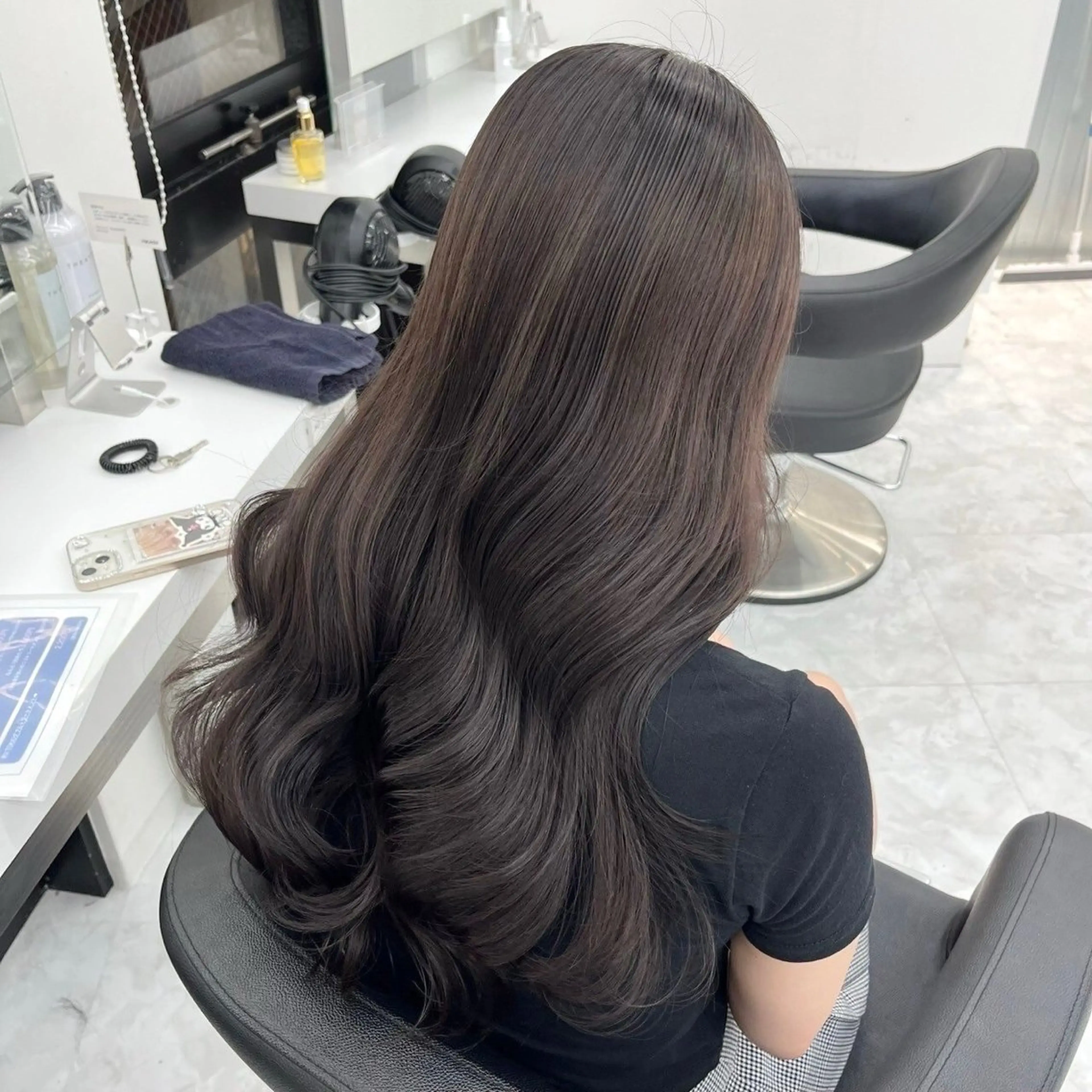 セミロング 透ける透明感カラー 🩶shiho🩶のヘアスタイル