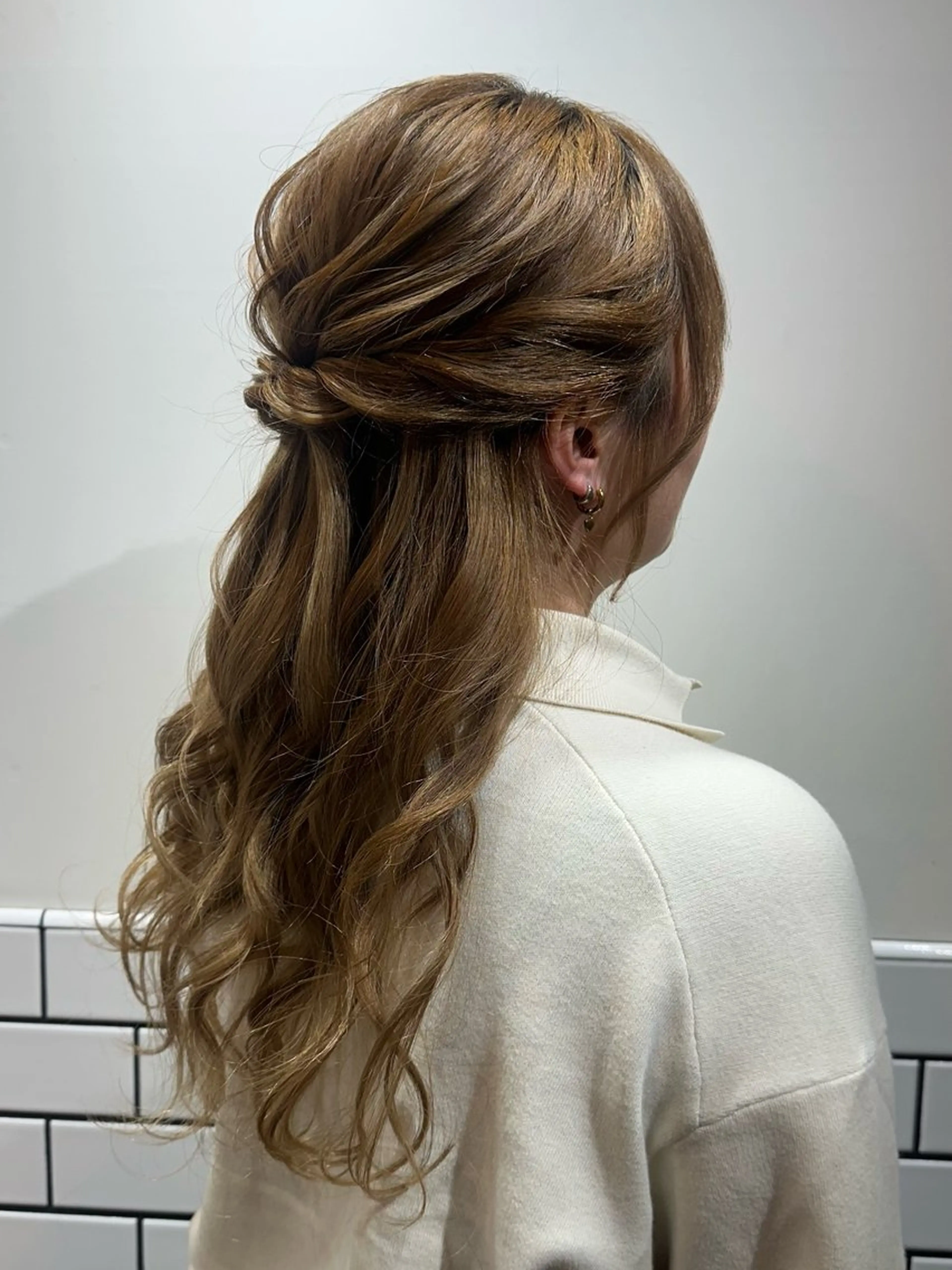 ロング ヘアアレンジ ヘアセット 峯岸 真麻のヘアスタイル
