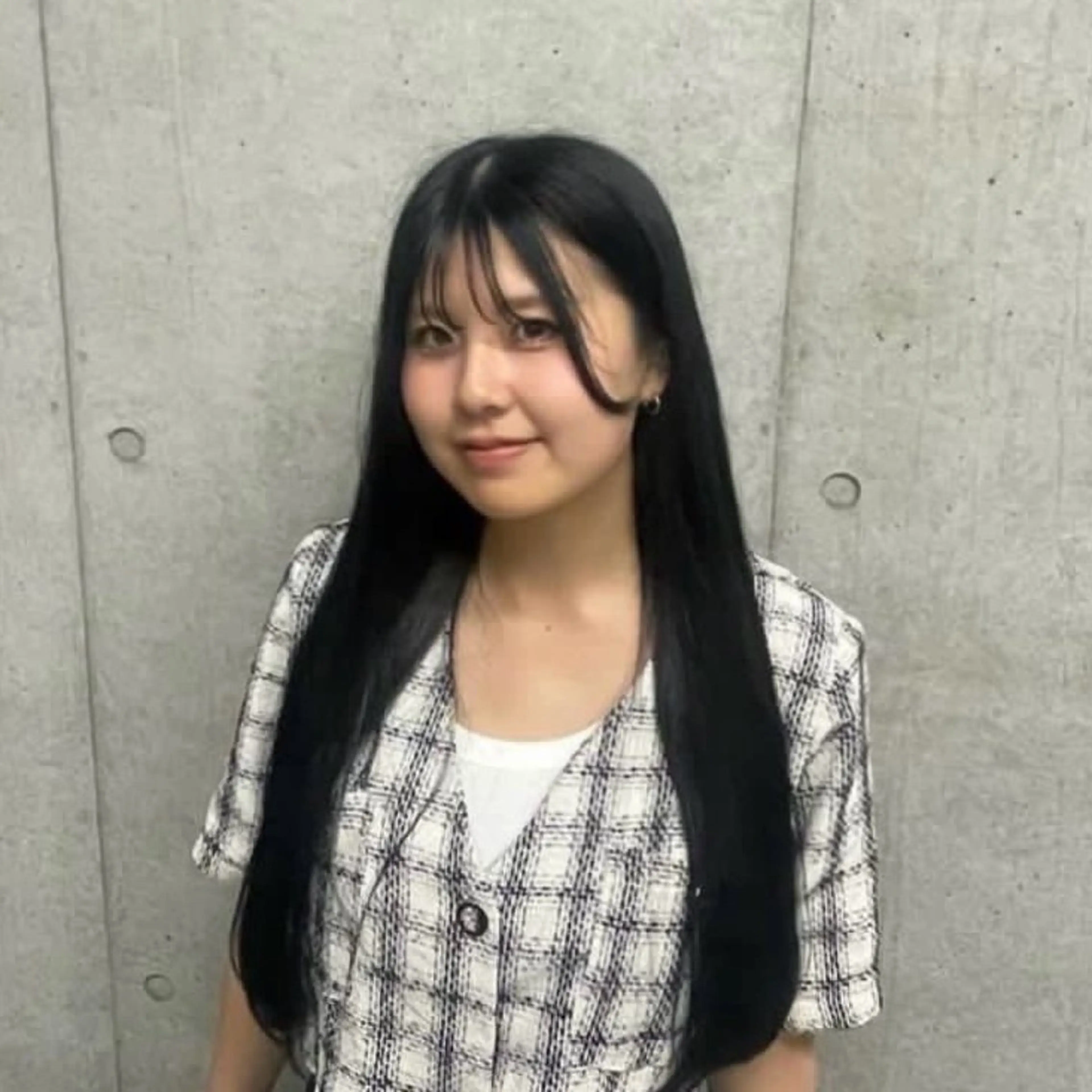 【お出かけ前に！🛍️】前髪、顔まわりカット✂️の写真