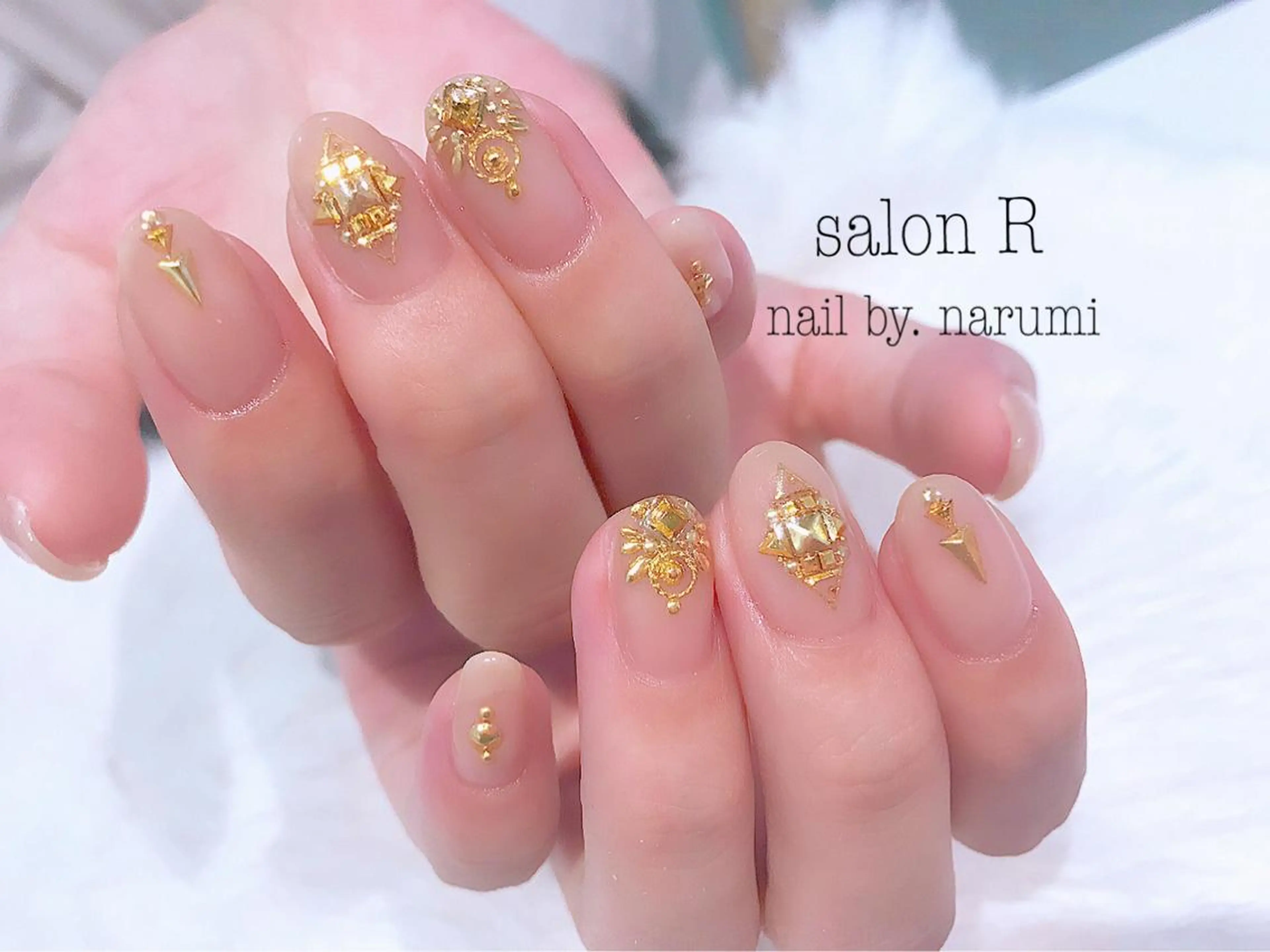 ネイル クリアネイル Re Pearl～コーディネートサロン～ 市駅前店所属・NARUMI HYODOのネイルデザイン