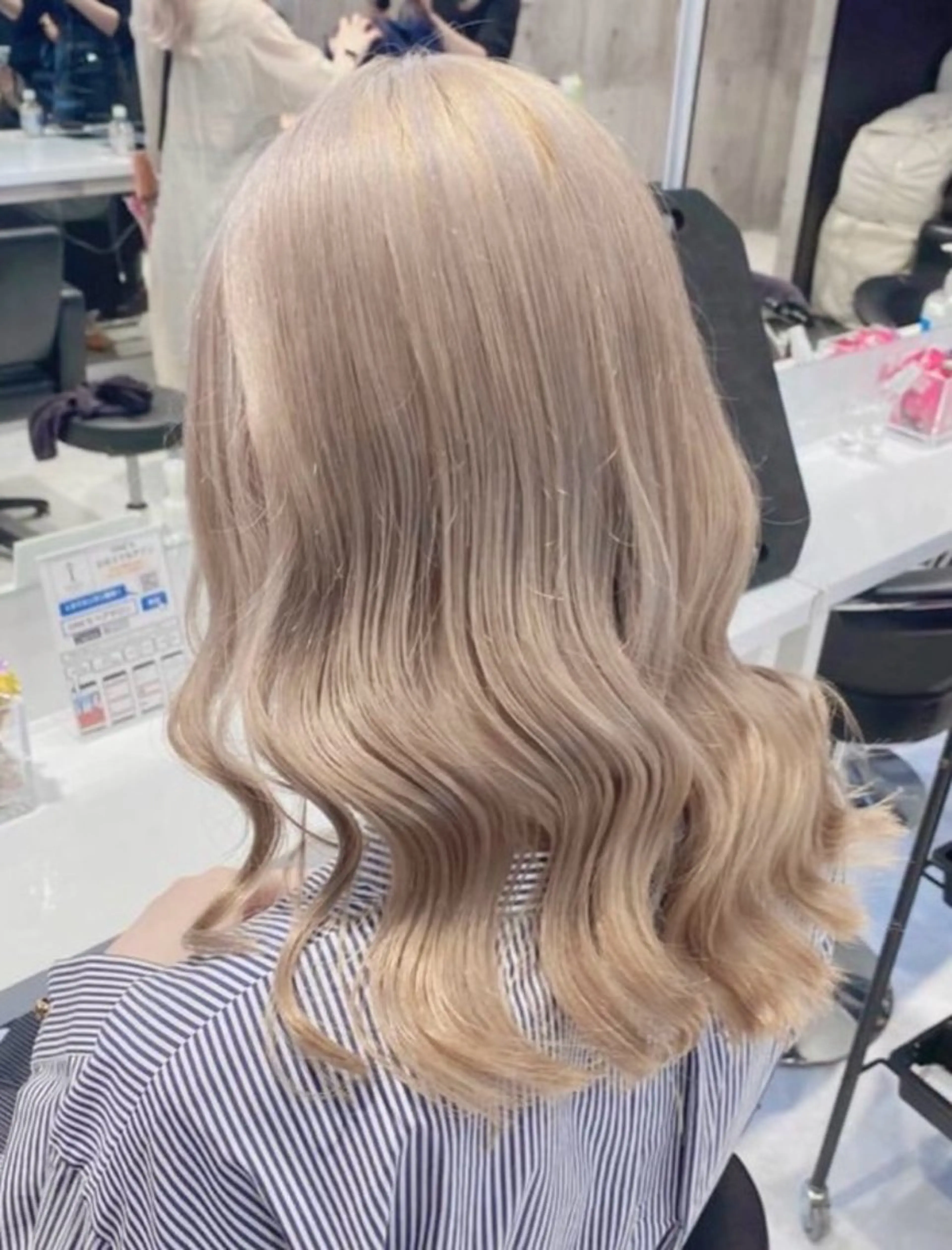 セミロング カラー 艶カラー/アレンジ 🪞🎀✨️hinaのヘアスタイル