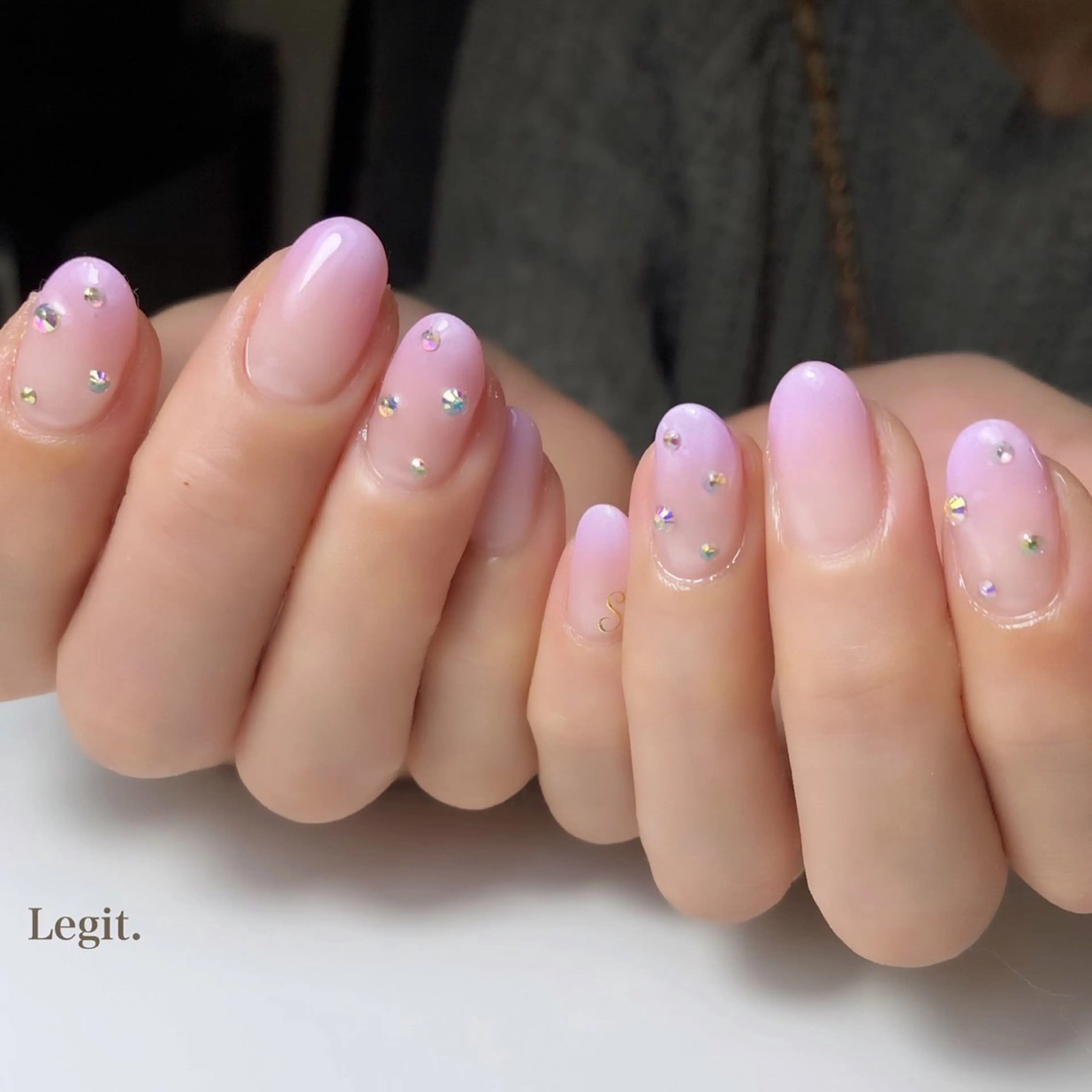ネイル グラデーション Legit nail salonのネイルデザイン