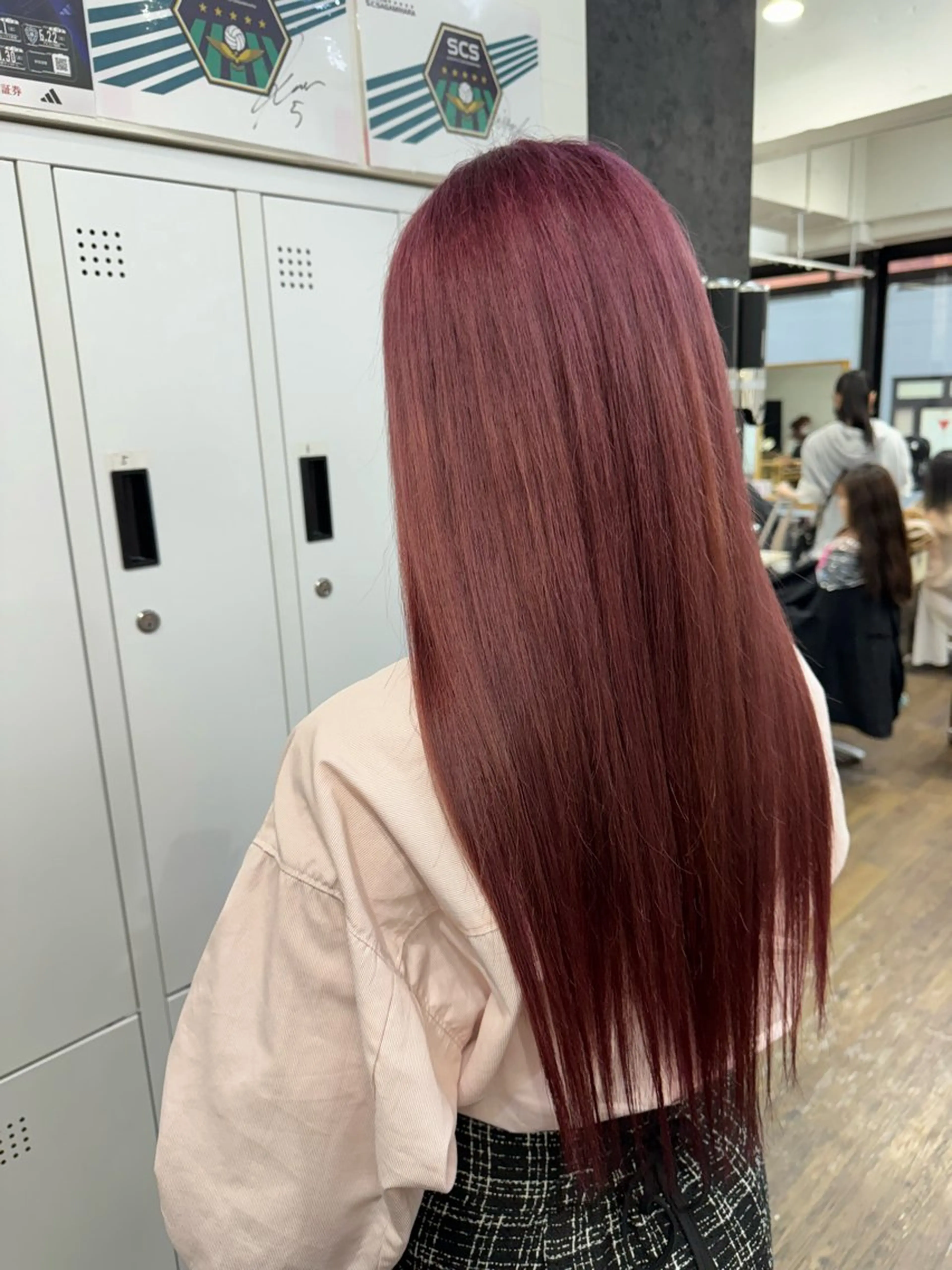 ロング 田子🦋ハイトーン 🫐耳つぼジュエリーのヘアスタイル