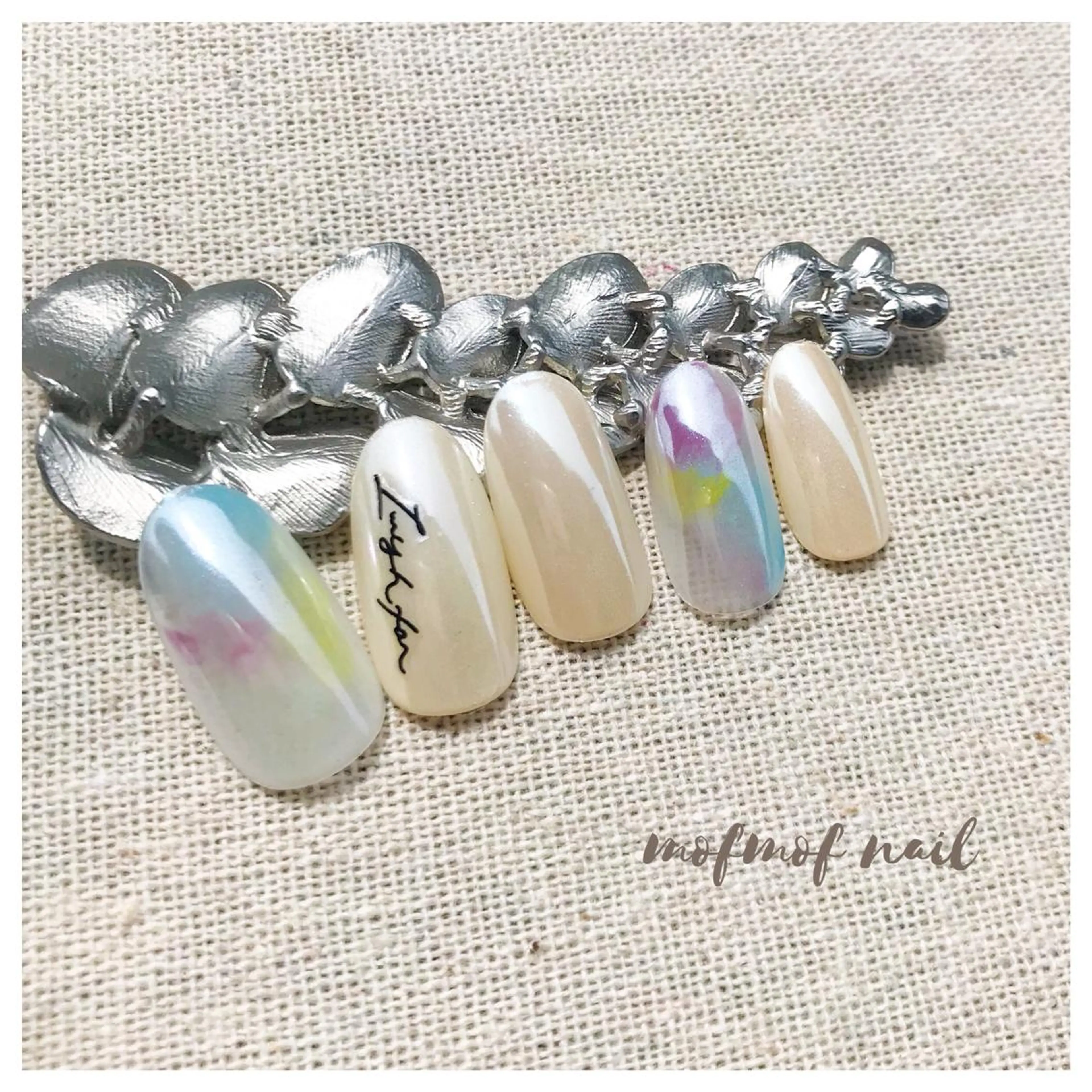 ショート ネイル mofmofnail 🌿shimizuのネイルデザイン