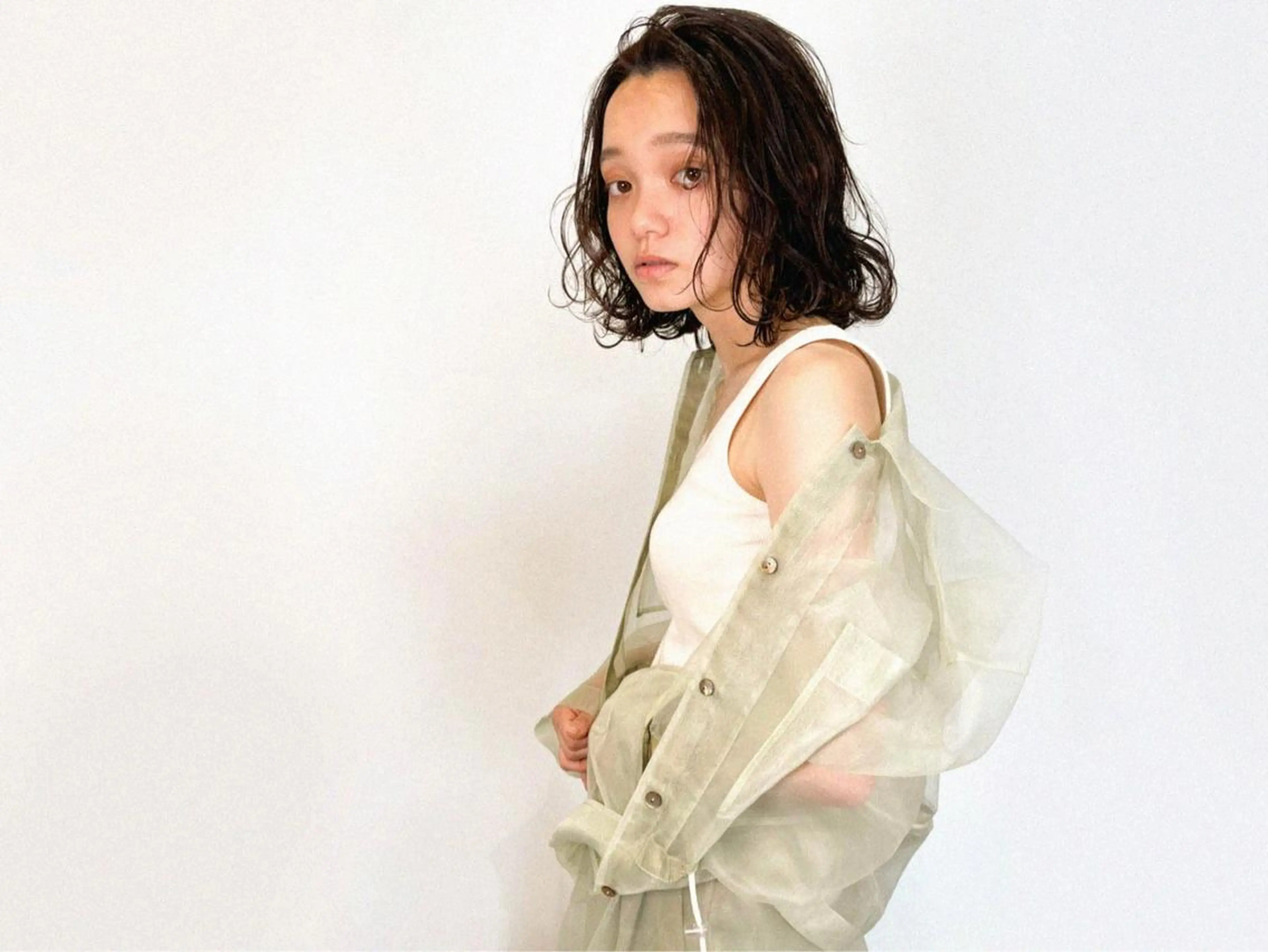 ミディアム ヘアカラー ill.所属・ill［イル］大須 ダブルカラー髪質改善のヘアスタイル