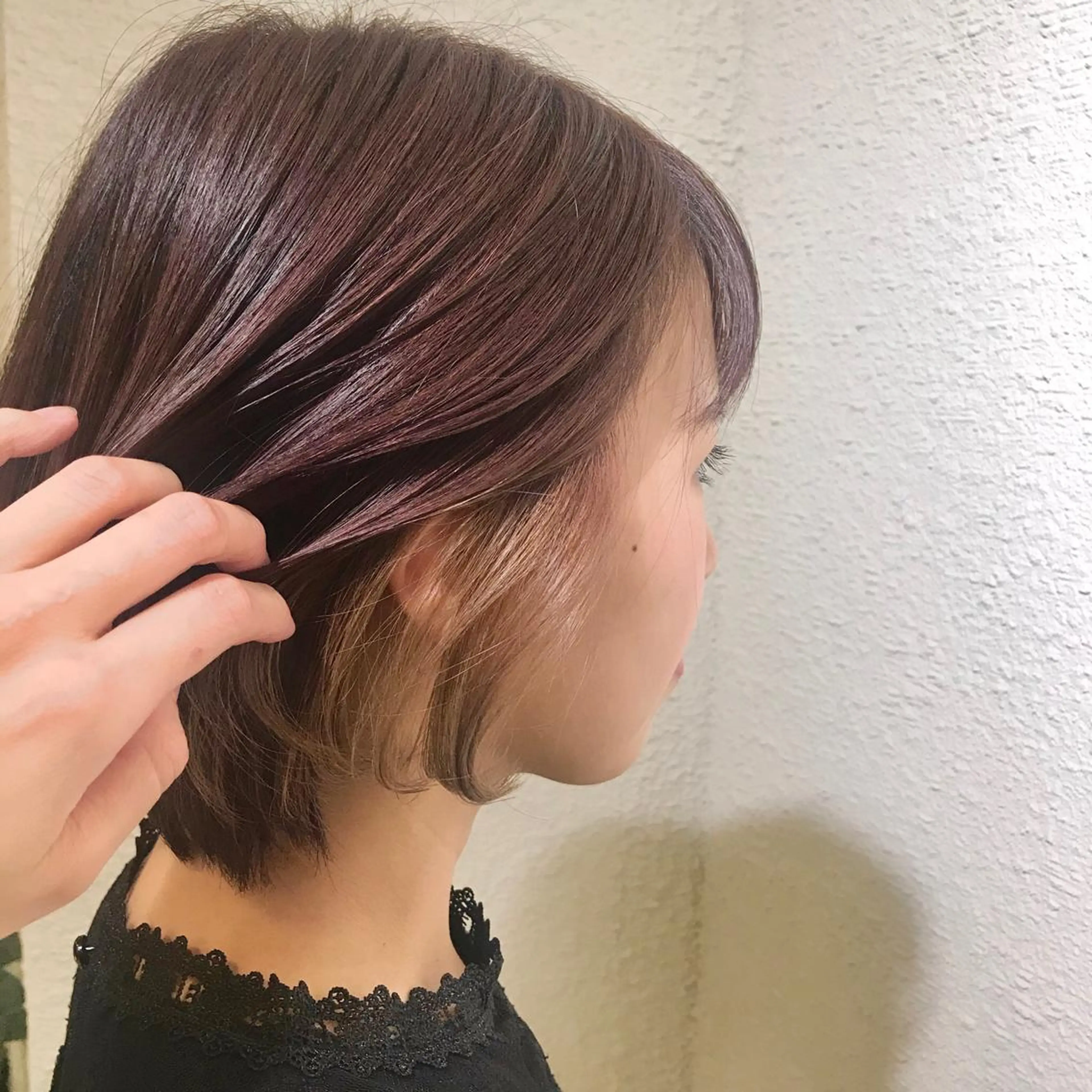 ショート カラー ブラウンカラー インナーカラー パープルカラー パープルブラウン 透明感カラー/ 寺田千雅子のヘアスタイル