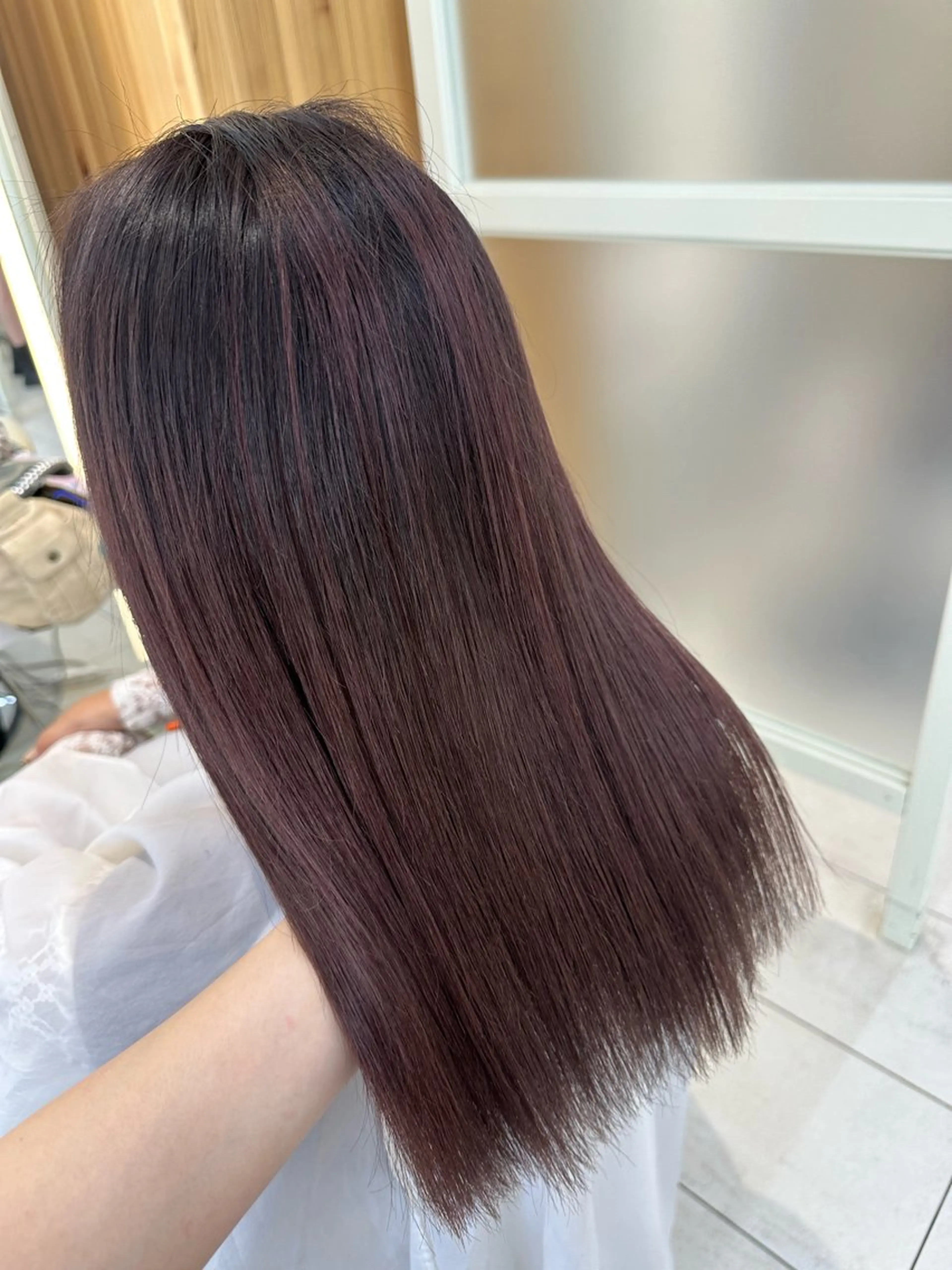 ロング oto🎀×美髪× シースルー前髪🤍のヘアスタイル
