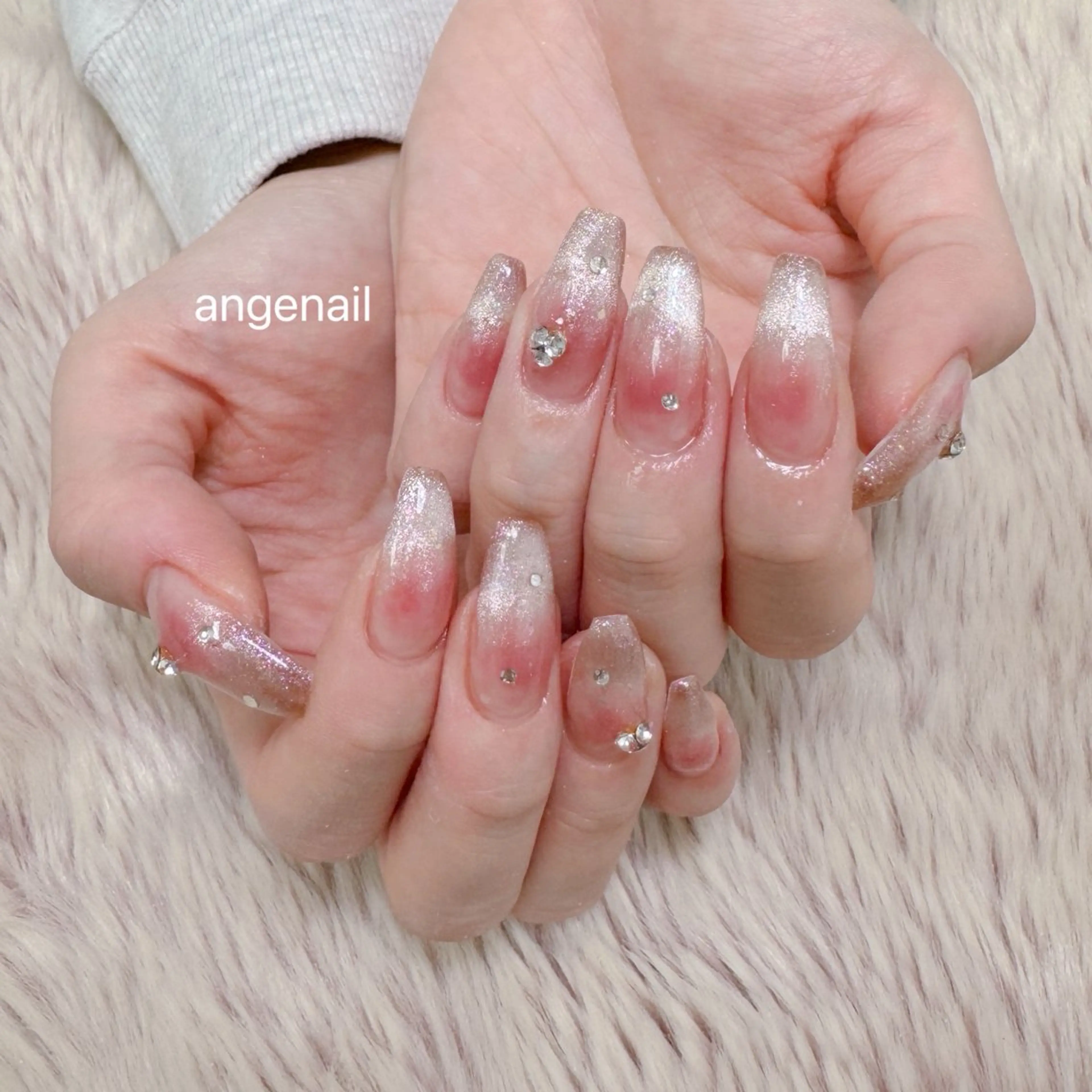 ネイル ハンドネイル オーナーネイリスト MAKIのネイルデザイン