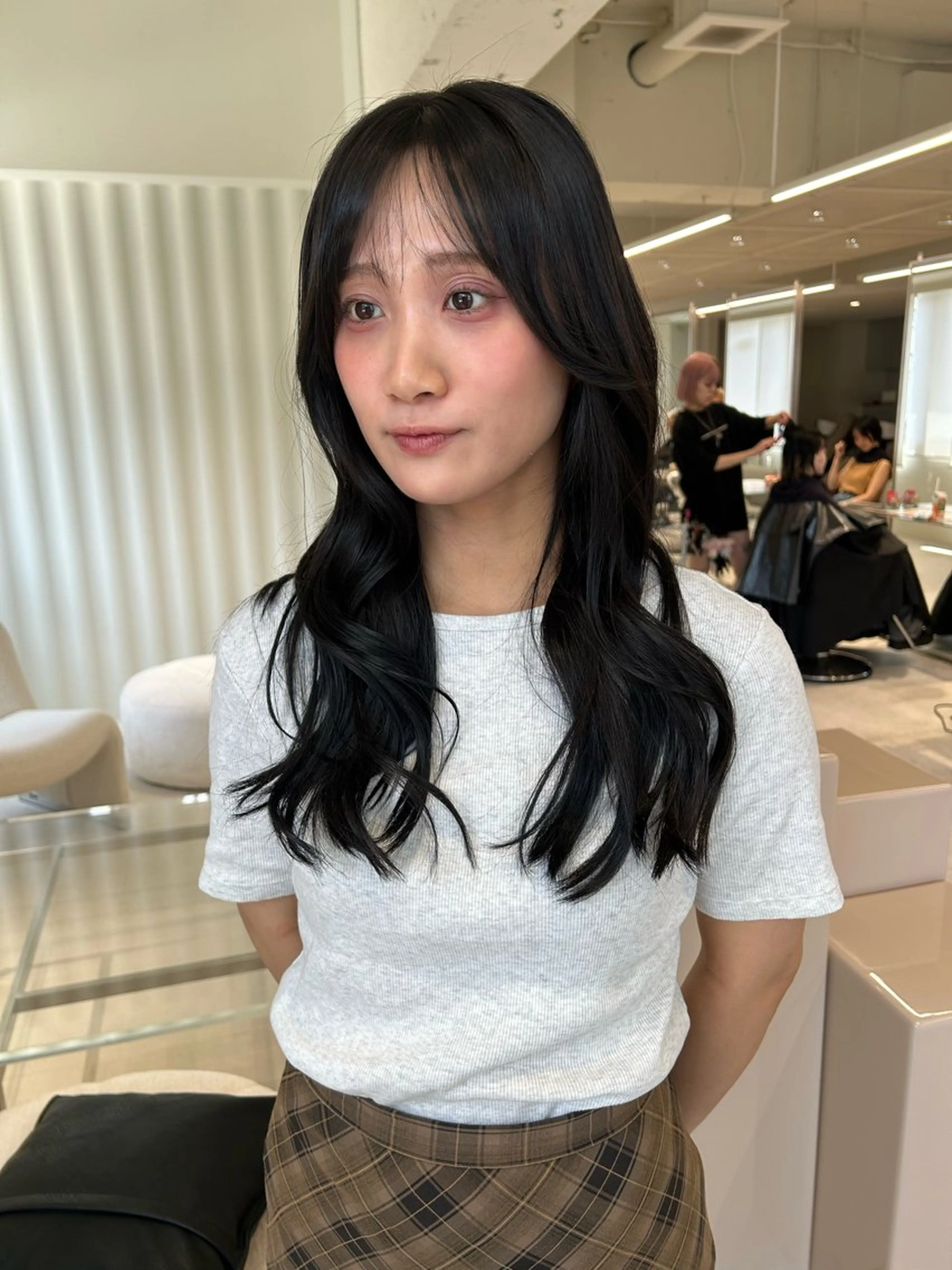 ロング カラー 黒髪 ブルーカラー ブルーブラック カット ヘアカラー 丸みショート /nagisaのヘアスタイル