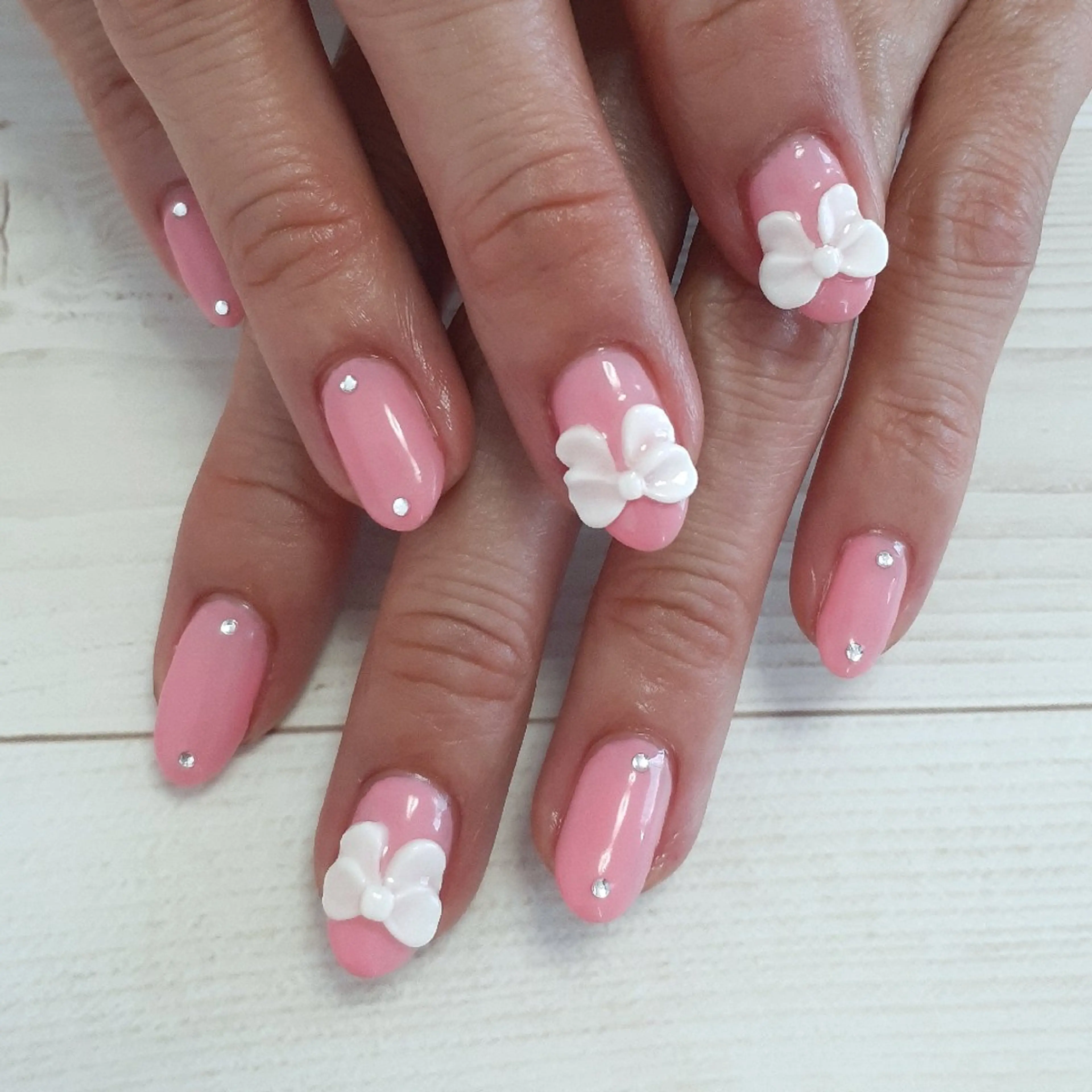 ネイル ガーリー ハンドネイル 池元 真由美のネイルデザイン