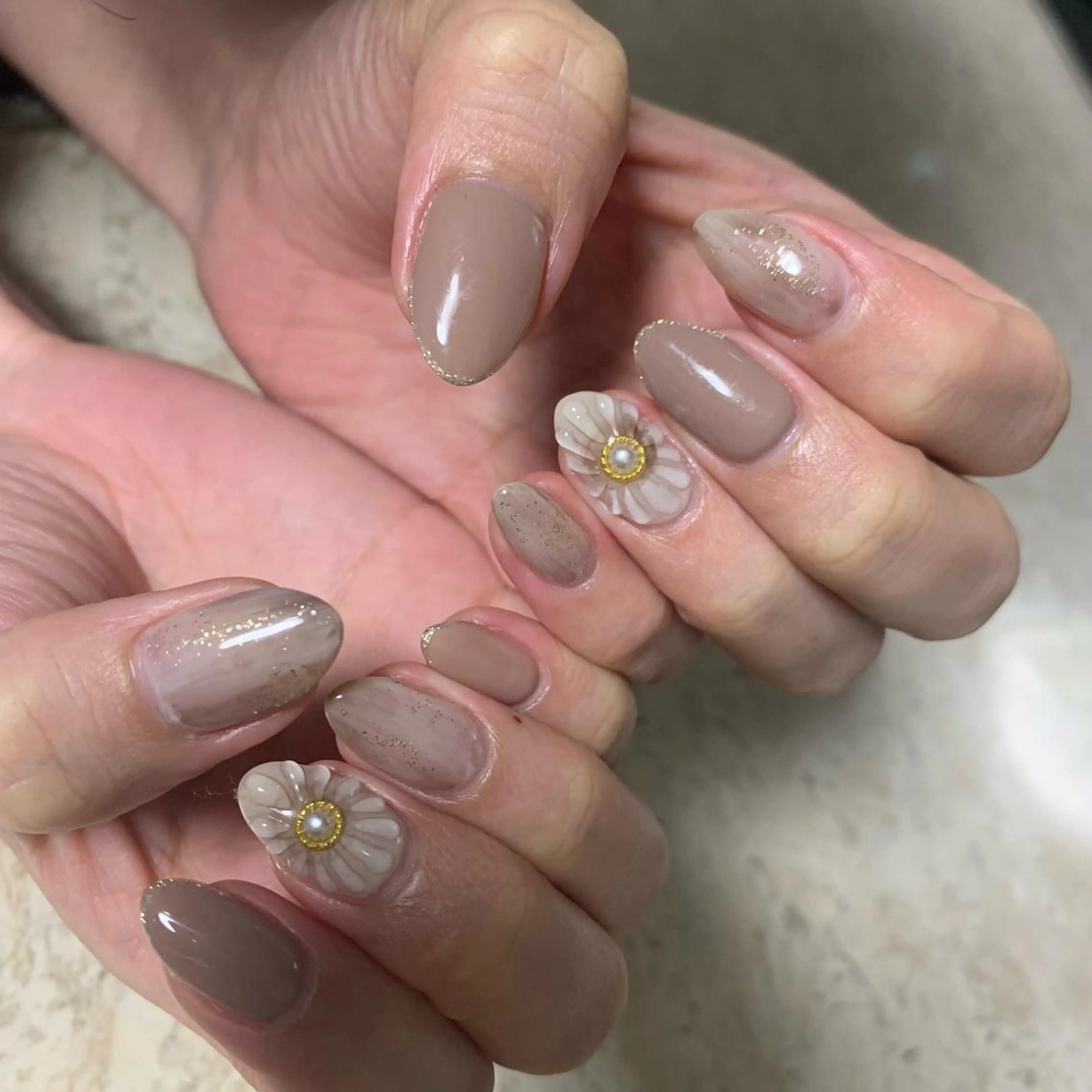ネイル アートネイル フラワーネイル ジェルネイル 韓国ネイル 持ち込み ハンドネイル フットネイル nail salon mieux(ミュー)のネイルデザイン