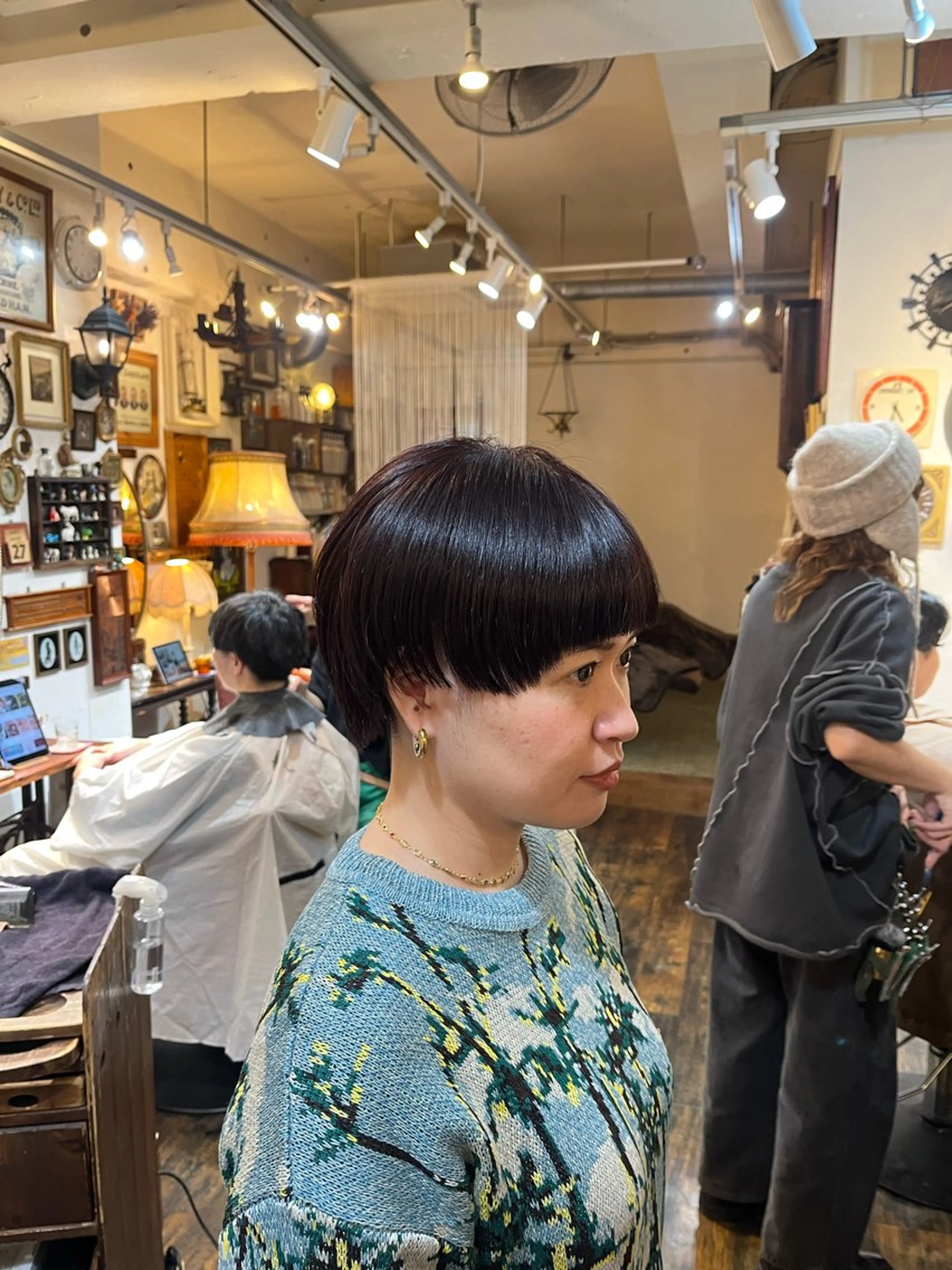 ショート カラー ショートヘア カット ヘアカラー トリートメント ヘッドスパ 抜け感パーマ/ 顔まわり/緒方椋のヘアスタイル