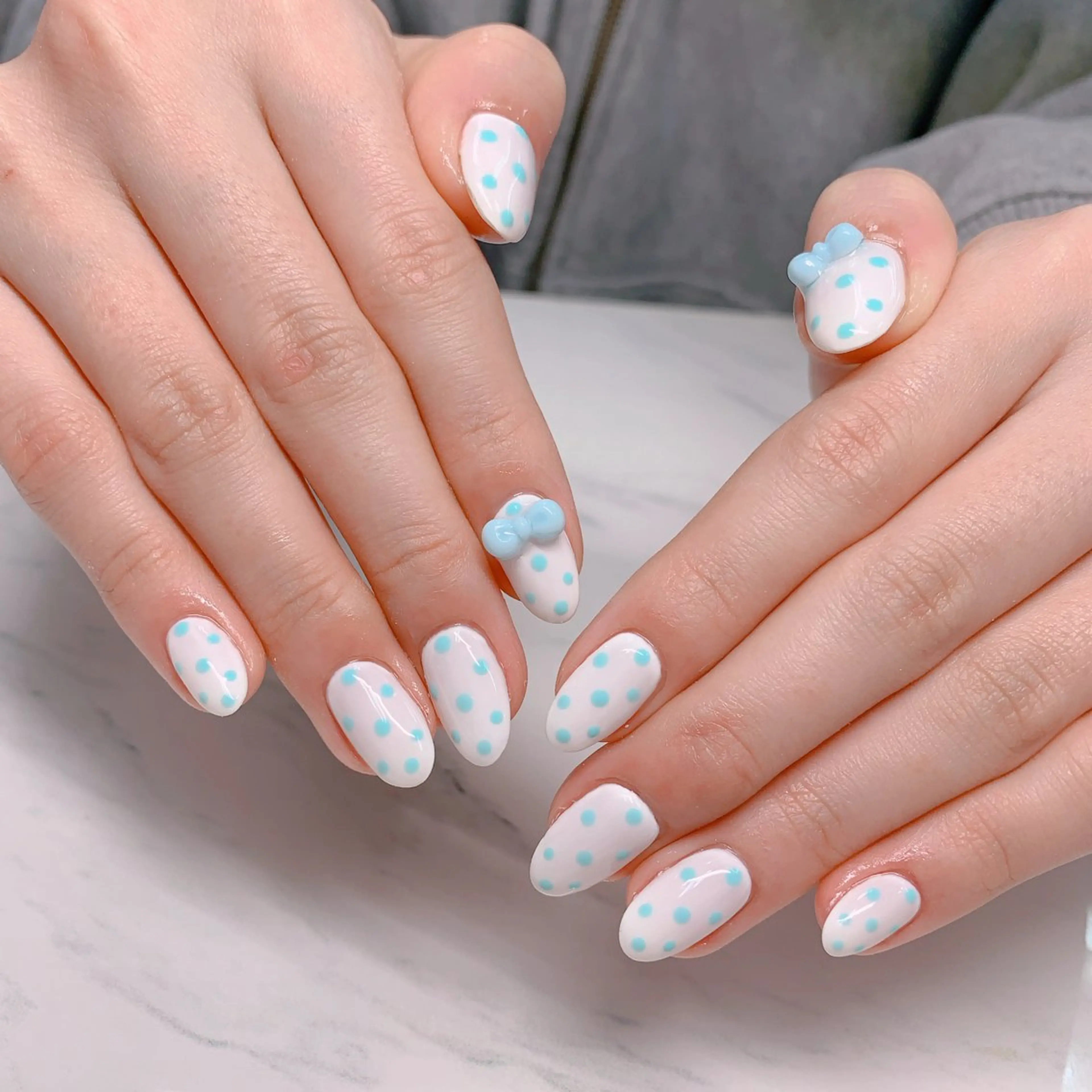 ネイル オーロラネイル 長さ出し フットネイル ジェルネイル キラキラネイル ハンドネイル インフィニティ ネイルサロンのネイルデザイン