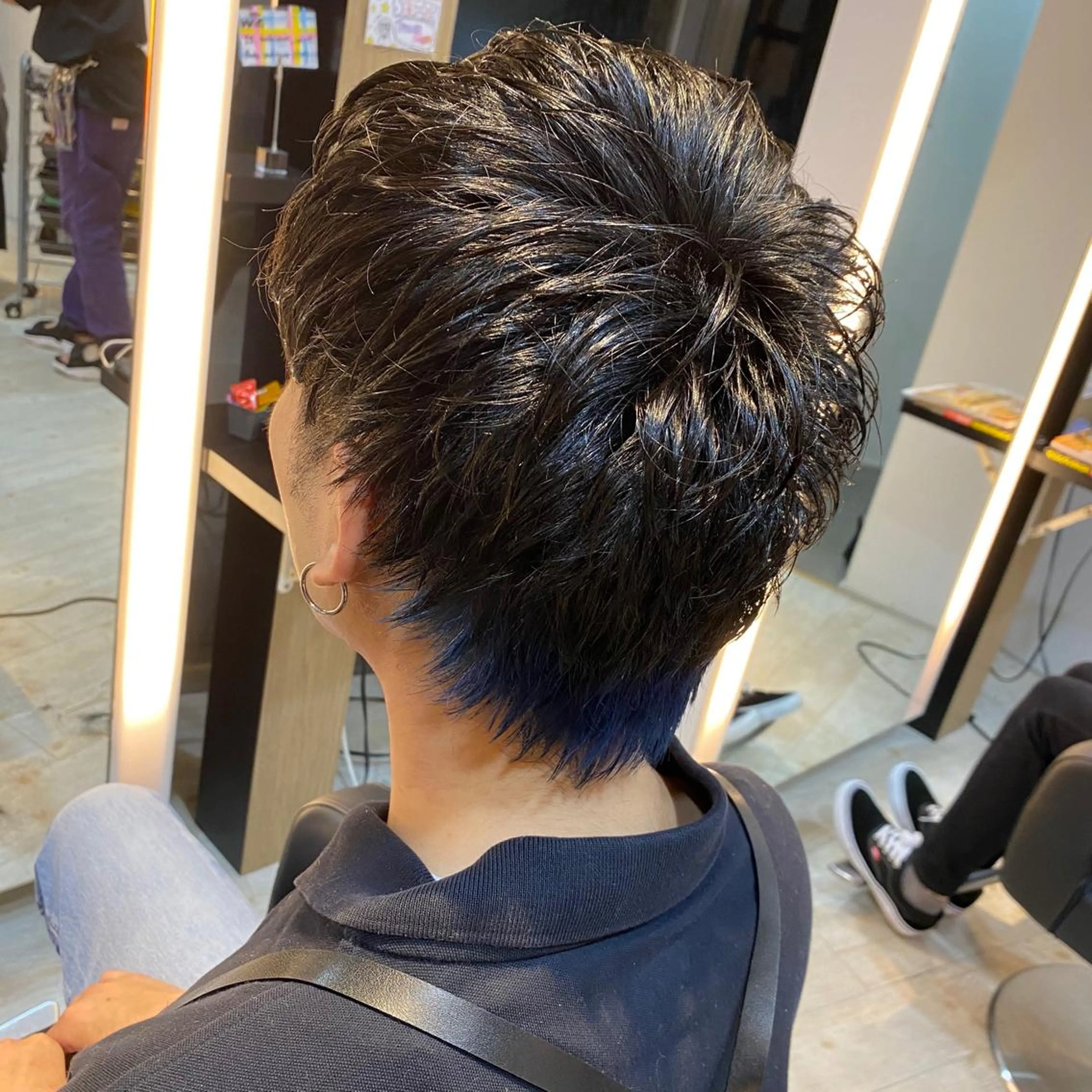 ショート カラー ブルーカラー インナーカラー ウルフカット Minori【ミノリ】所属・井手 孔介のヘアスタイル