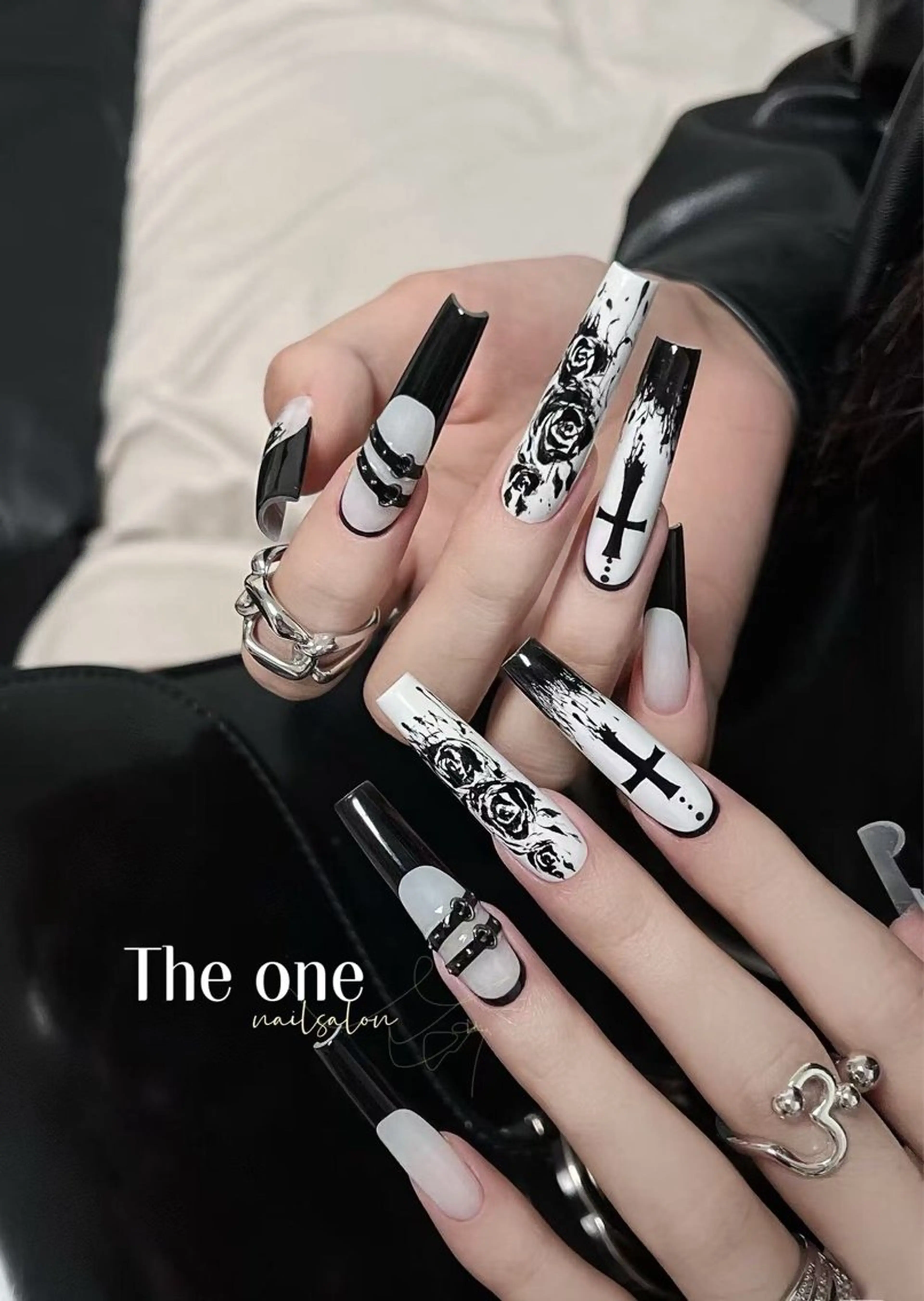 ネイル THE ONE 寺尾のネイルデザイン