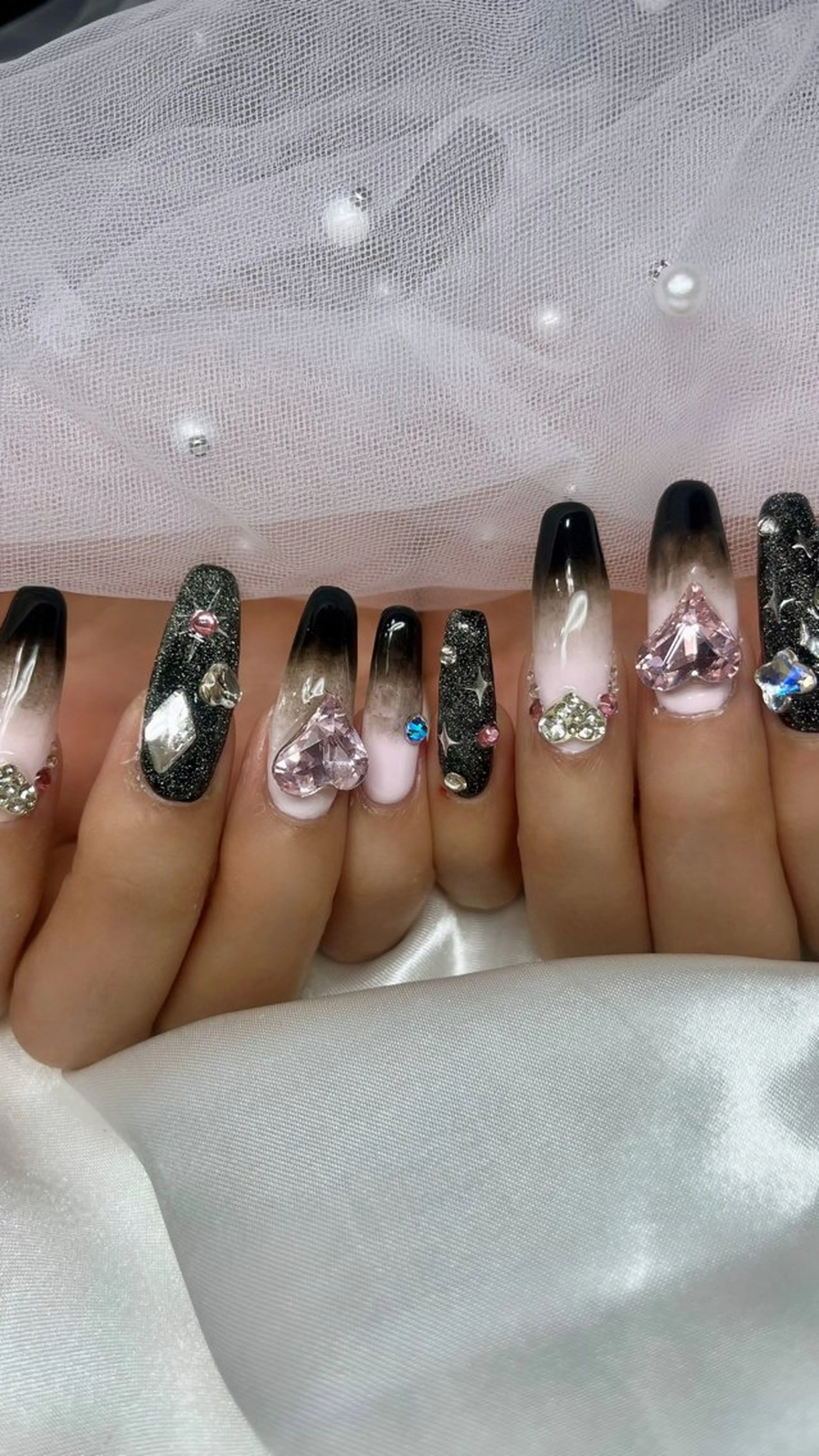 ネイル キラキラネイル salon B-breathのネイルデザイン