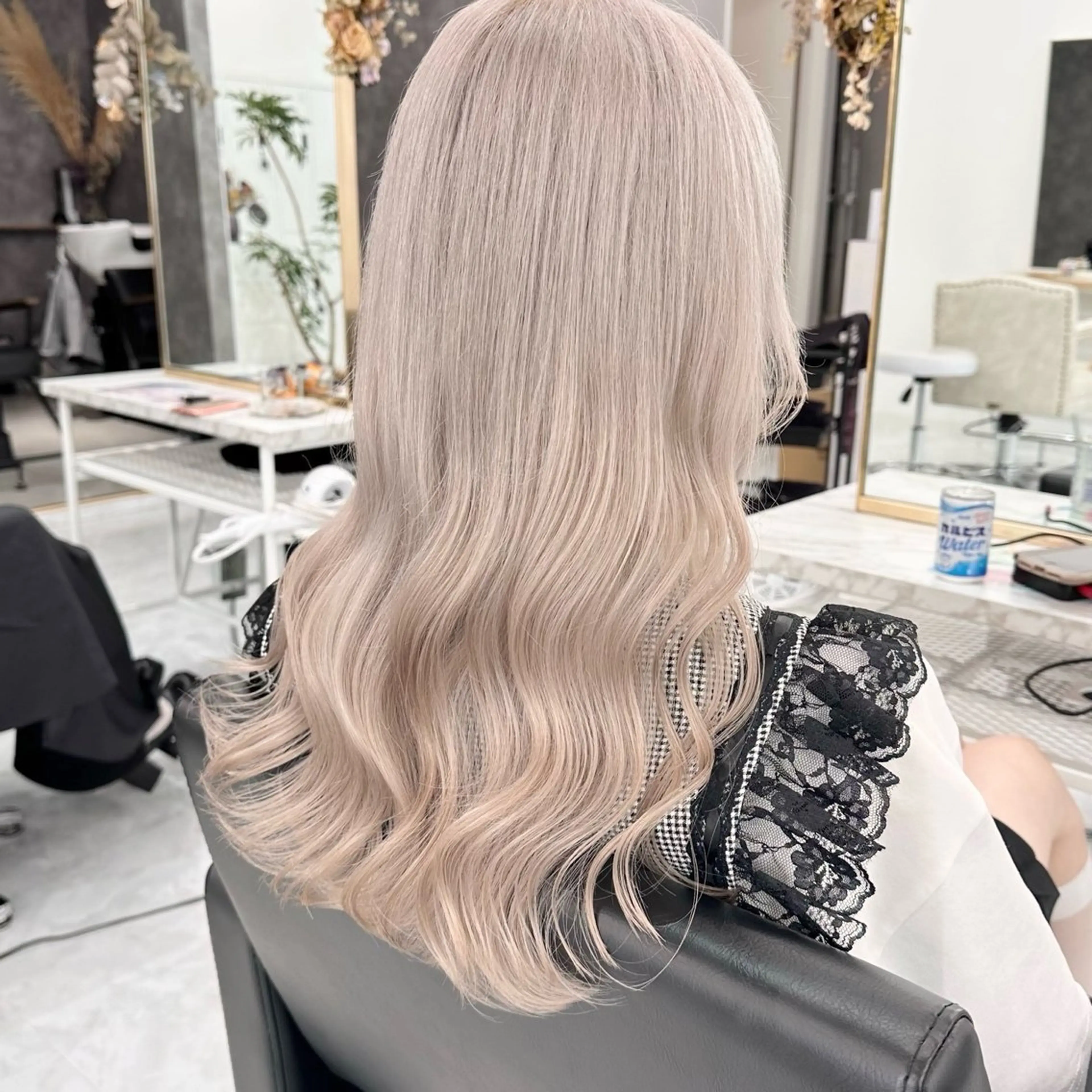 セミロング カラー ヘアアレンジ 🎀韓国ヘア🎀 𝐬𝐚𝐫𝐚🎀のヘアスタイル
