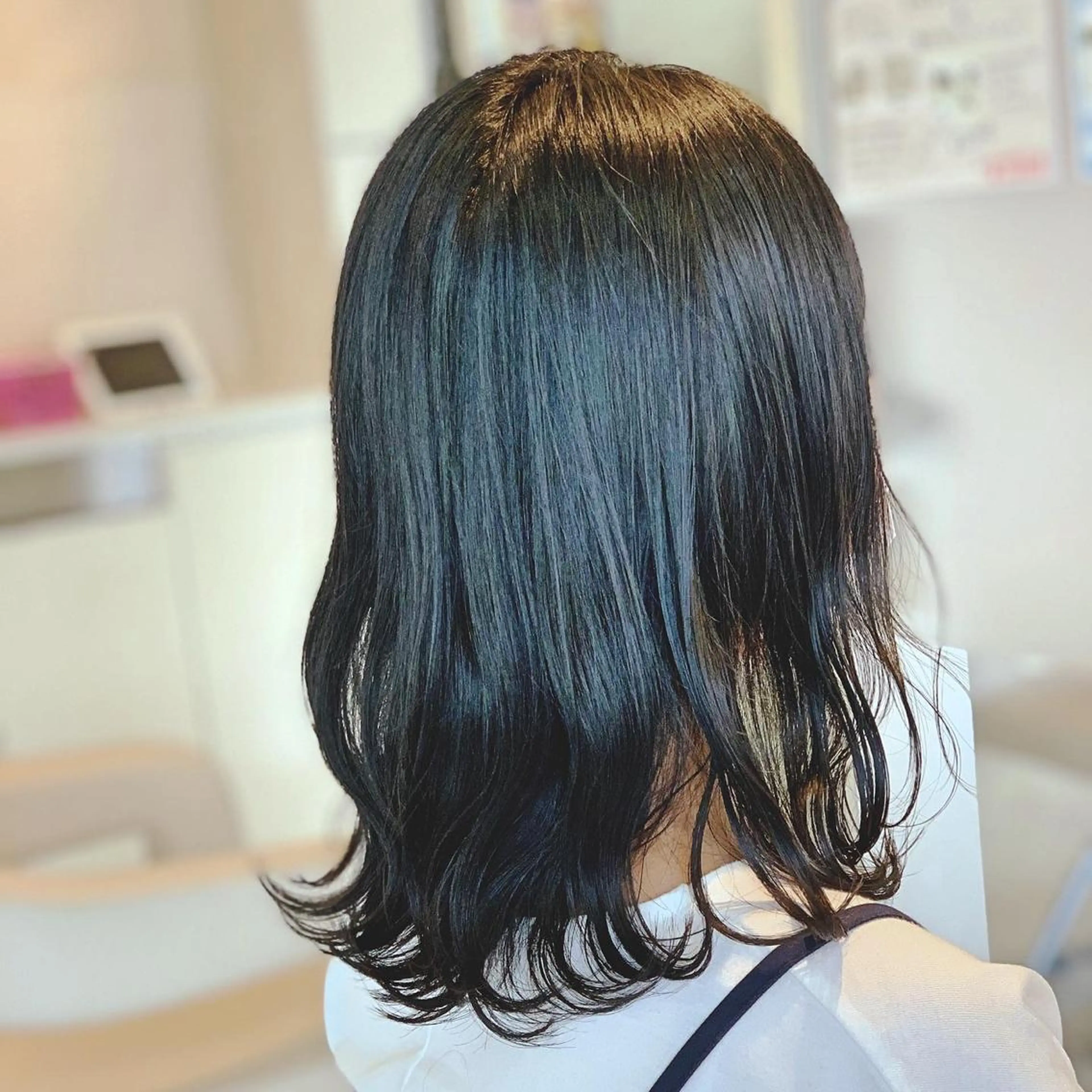 ミディアム ミディアムパーマ カット パーマ トリートメント 本田 卓也のヘアスタイル