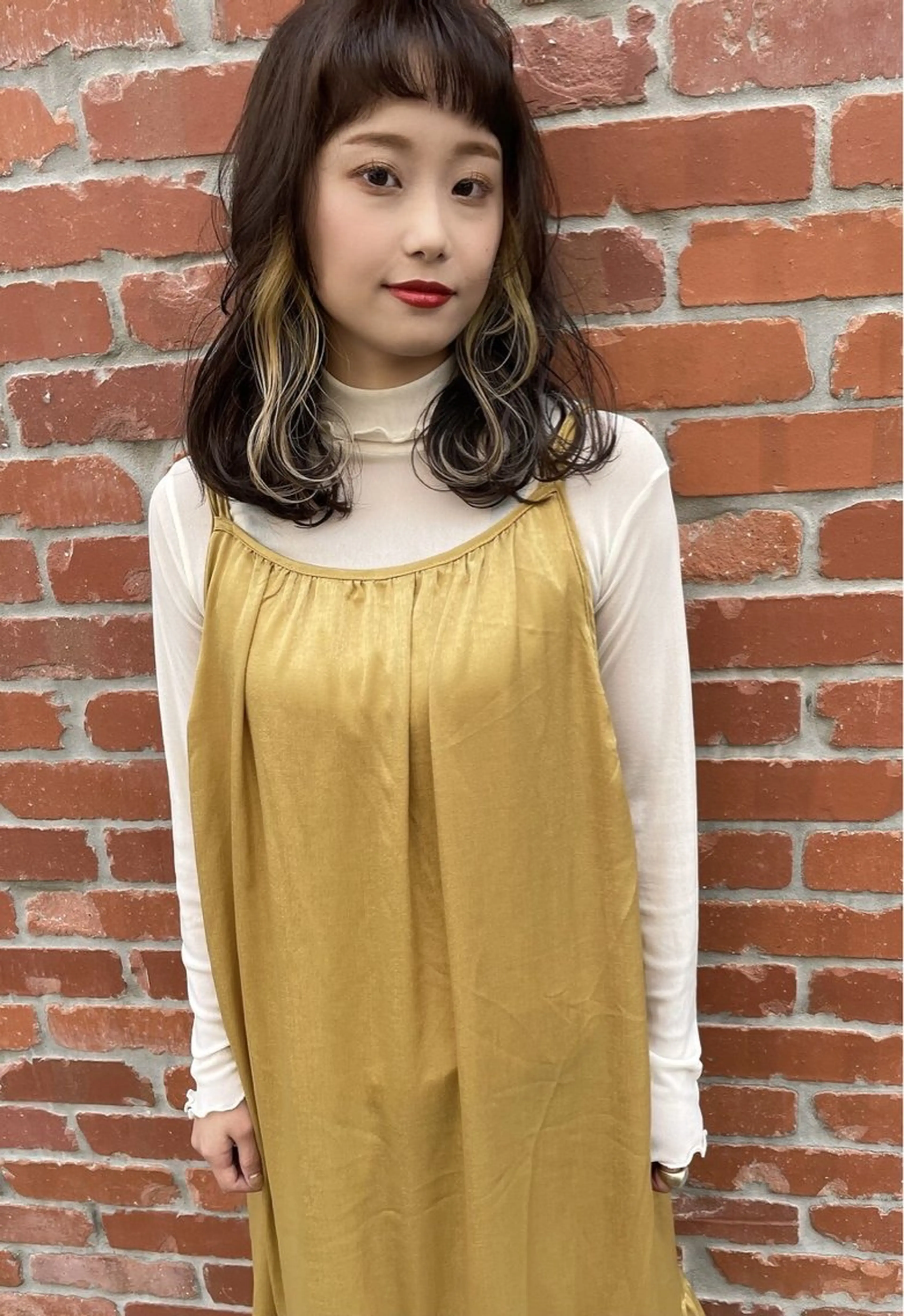 ミディアム ボブ 髪質改善 韓国風ヘア レイヤーカット 縮毛矯正 suii..hair designブリーチのヘアスタイル