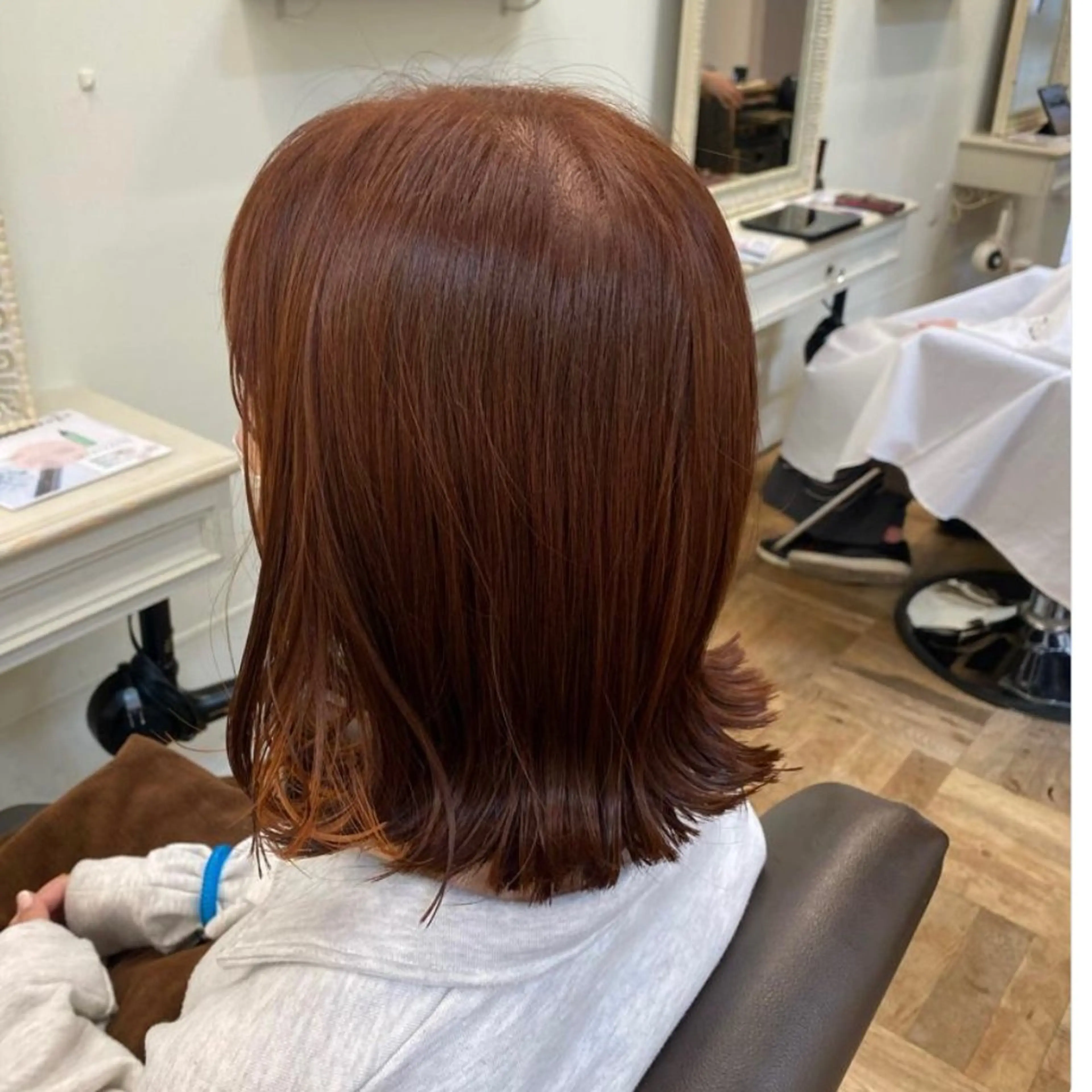 ミディアム カラー カット ヘアカラー nui 原田美紅のヘアスタイル
