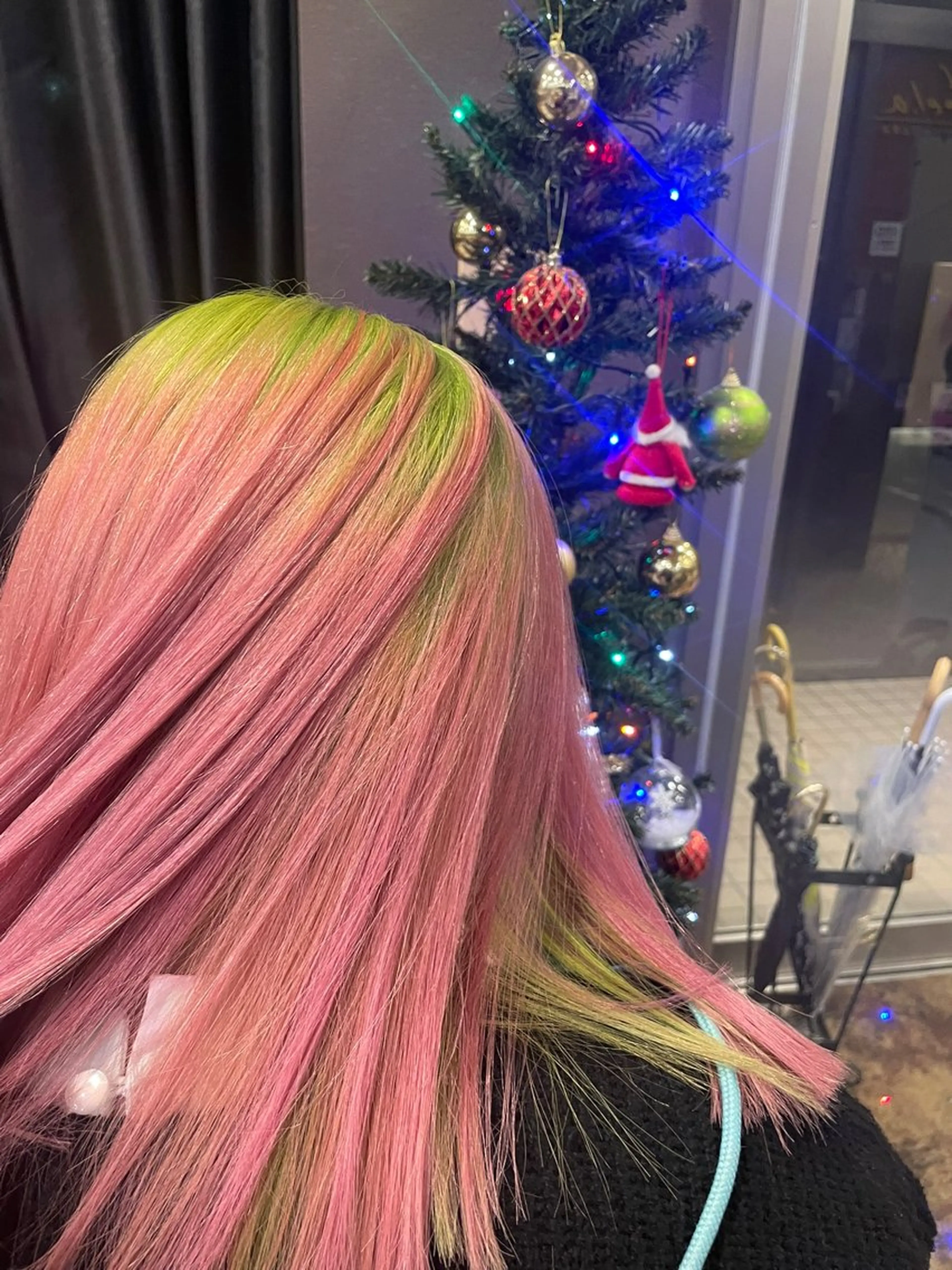 ロング カラー ブリーチ 落合 ちりのヘアスタイル