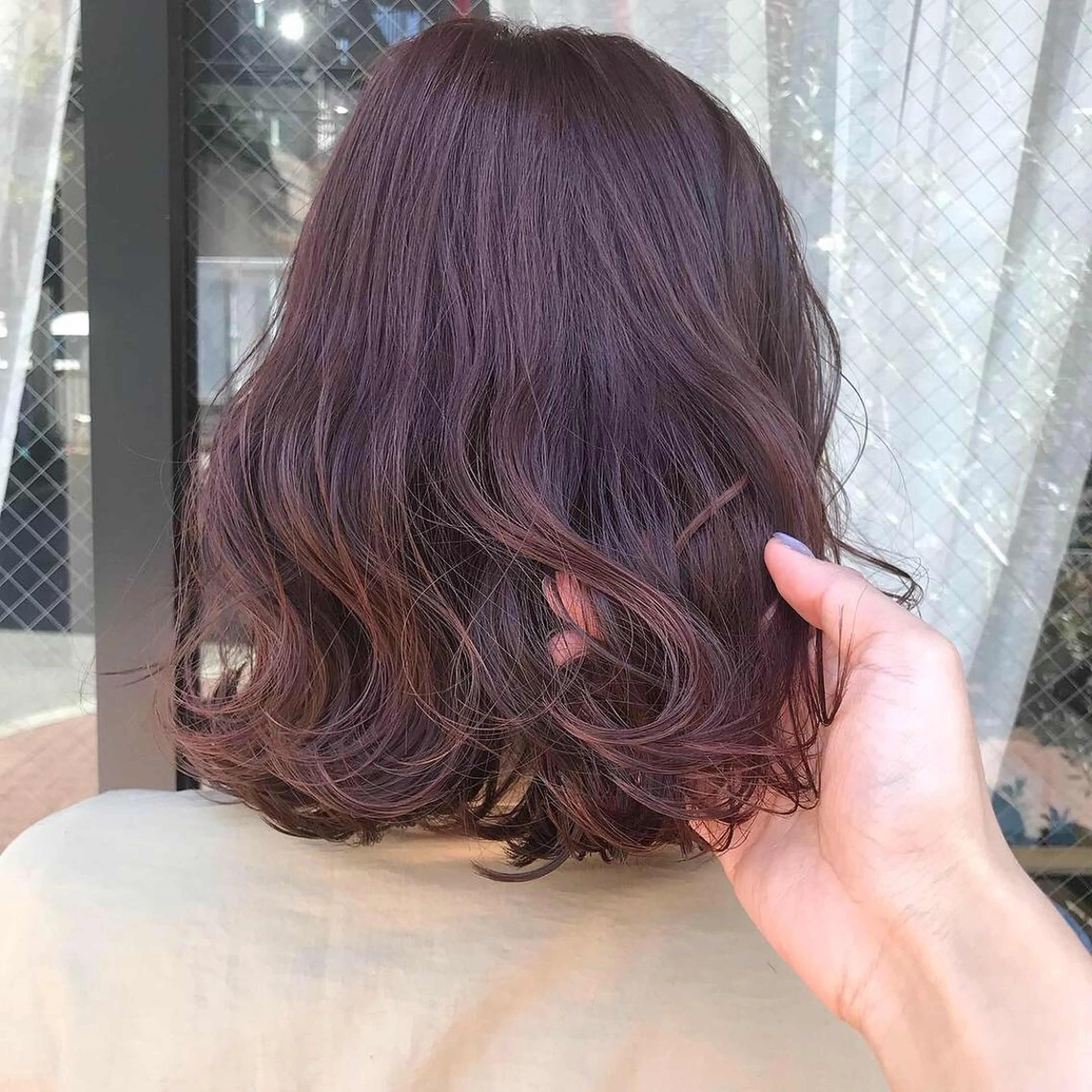 ミディアム カラー ヘアカラー トリートメント レイヤー/顔周り /AKARIのヘアスタイル