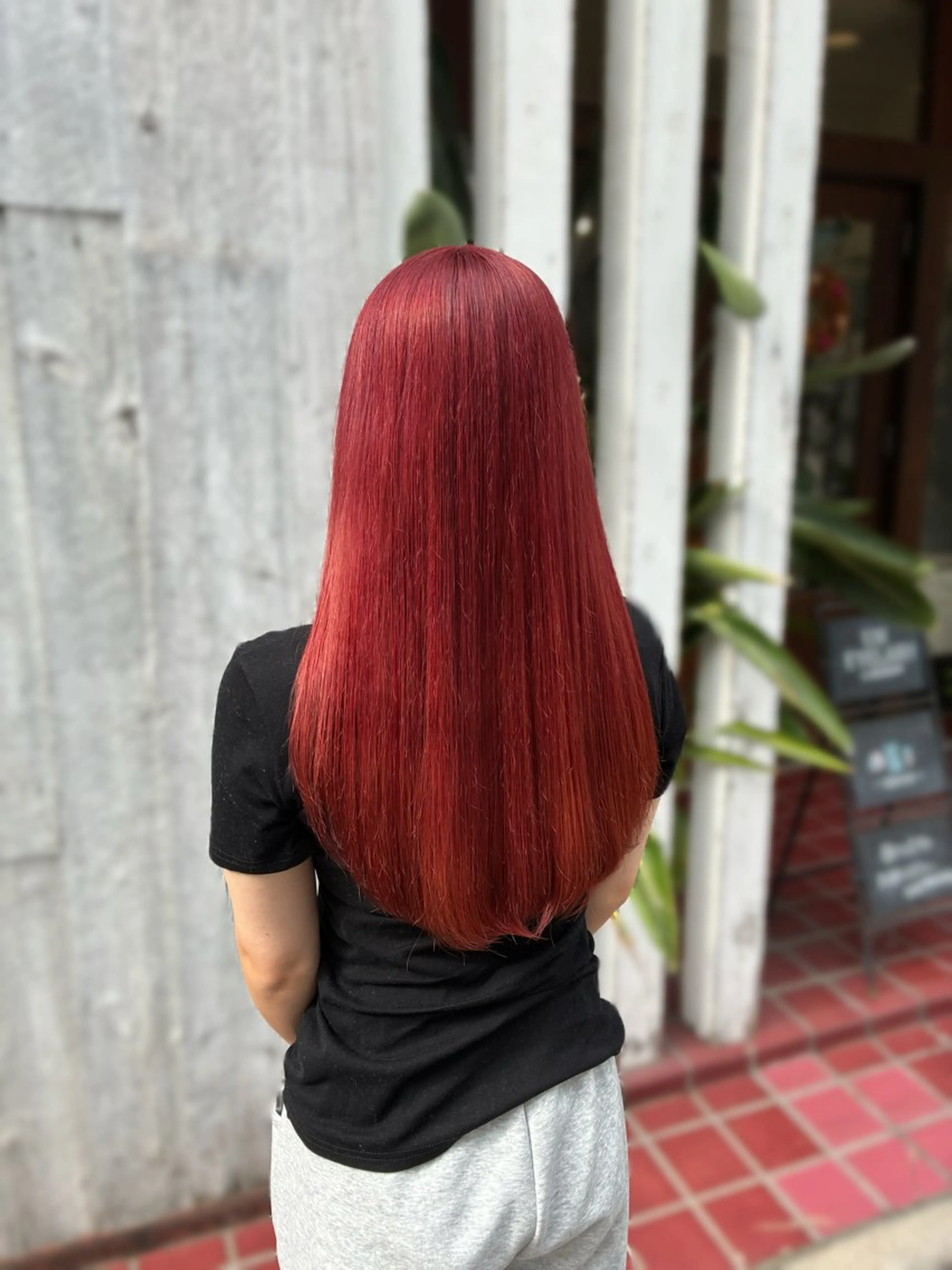 ロング カラー ブリーチ レッドカラー ヘアカラー トリートメント 梅原 姫🍬🐰のヘアスタイル