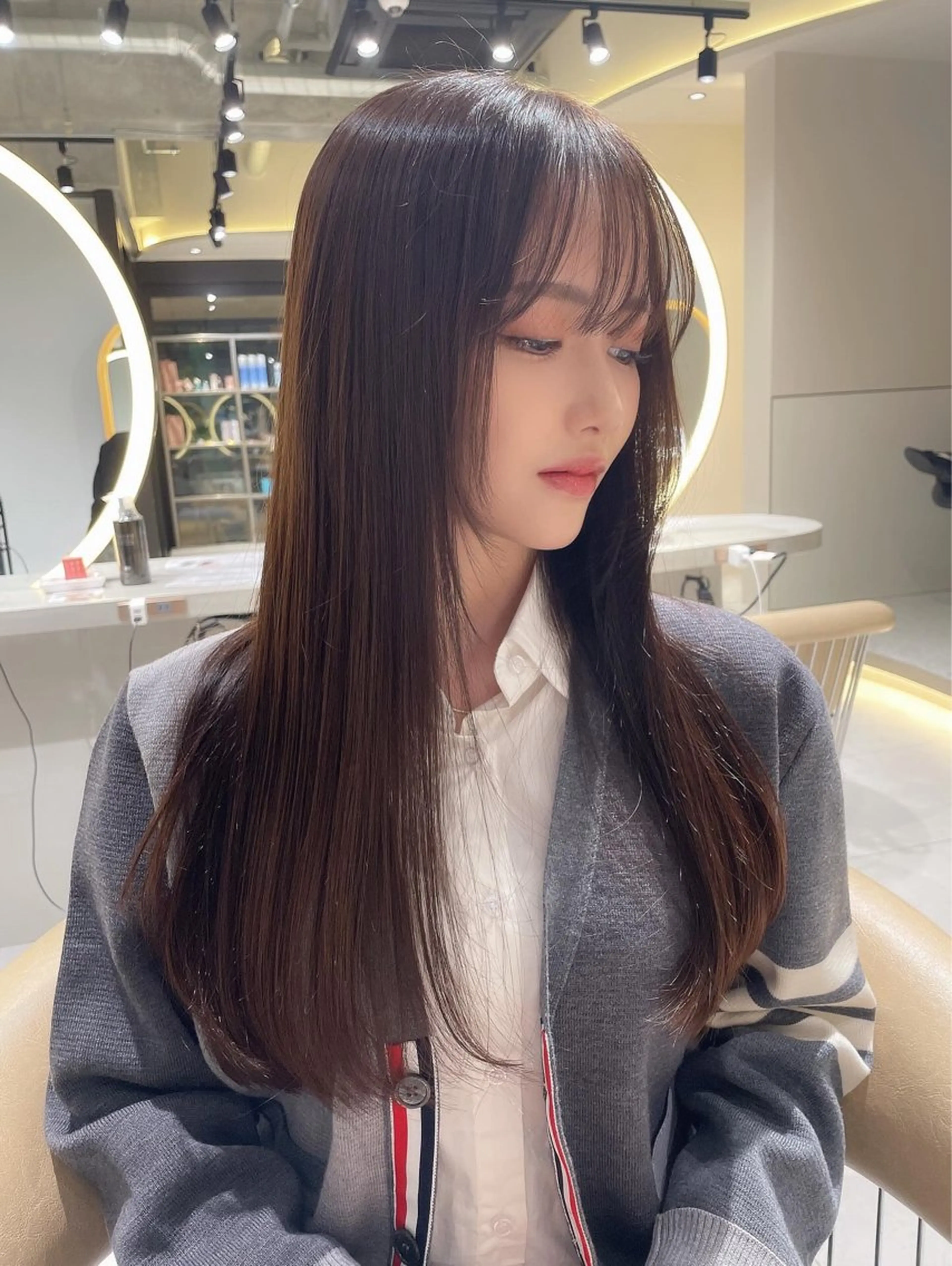 ロング カット ヘアカラー 縮毛矯正 福岡縮毛矯正✨️ ストレート 向井和輝のヘアスタイル