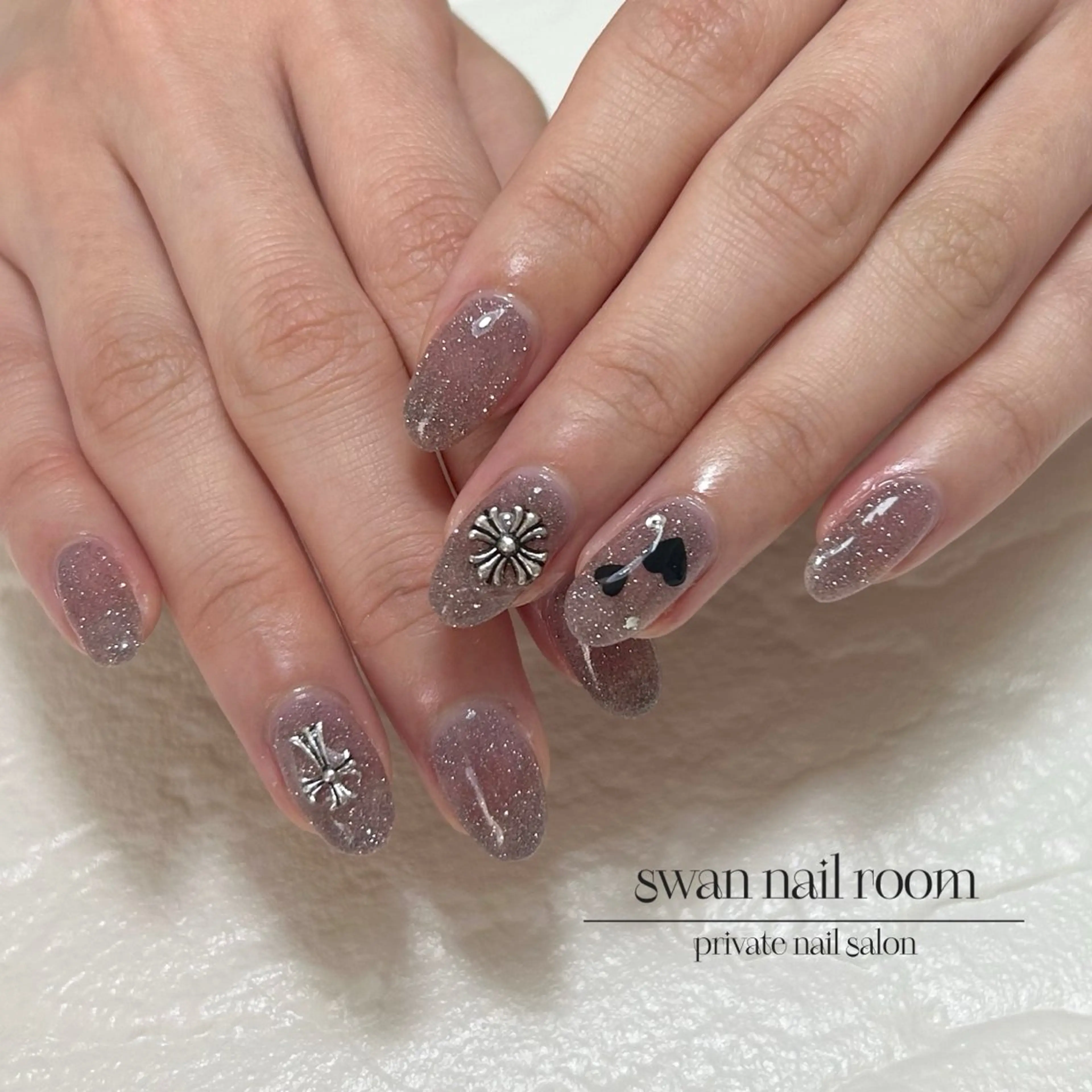 ネイル フラッシュネイル ハート swan  nail room所属・swan nail roomのネイルデザイン