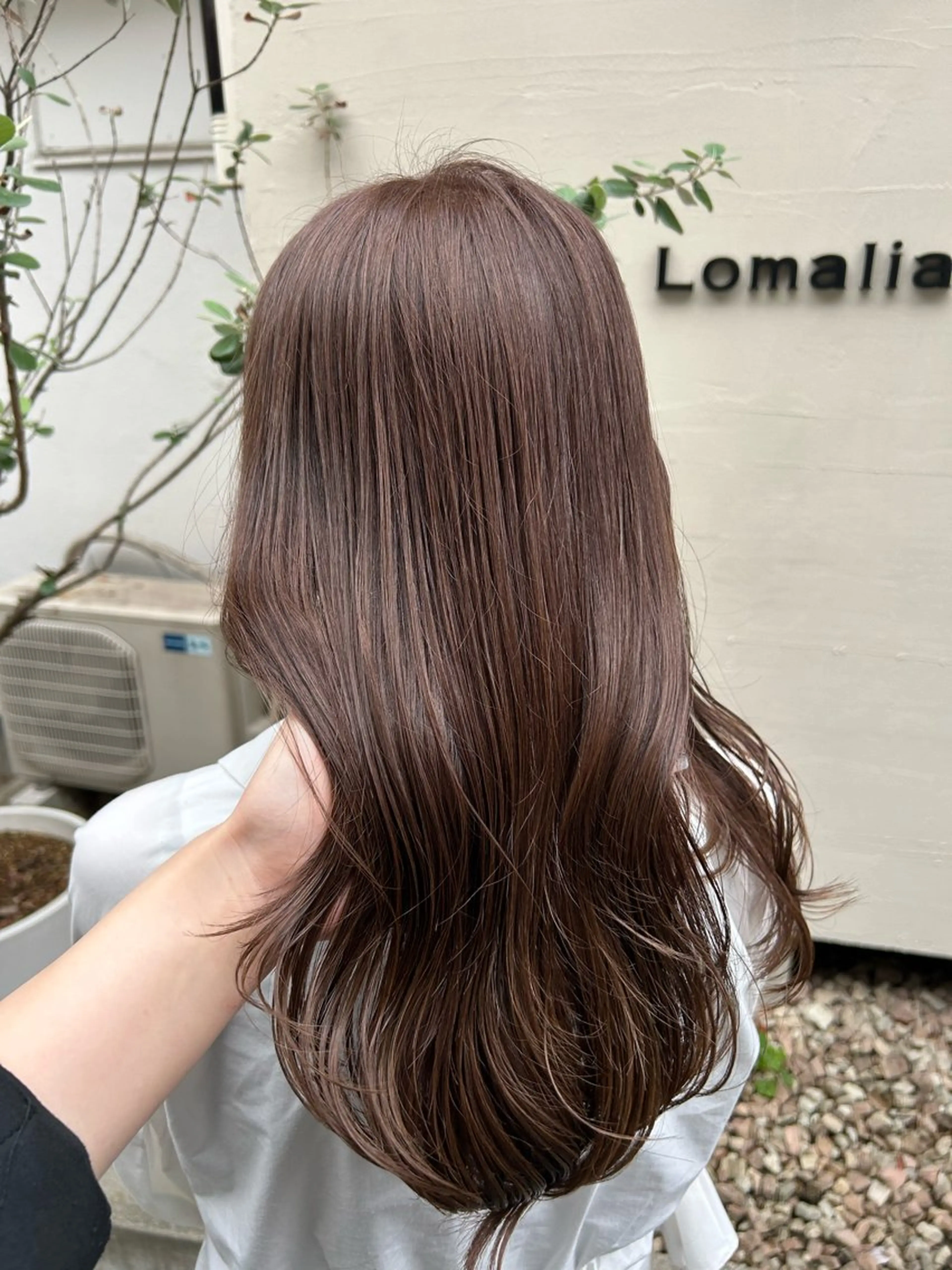 セミロング ヘアカラー Lomalia Yuukaのヘアスタイル