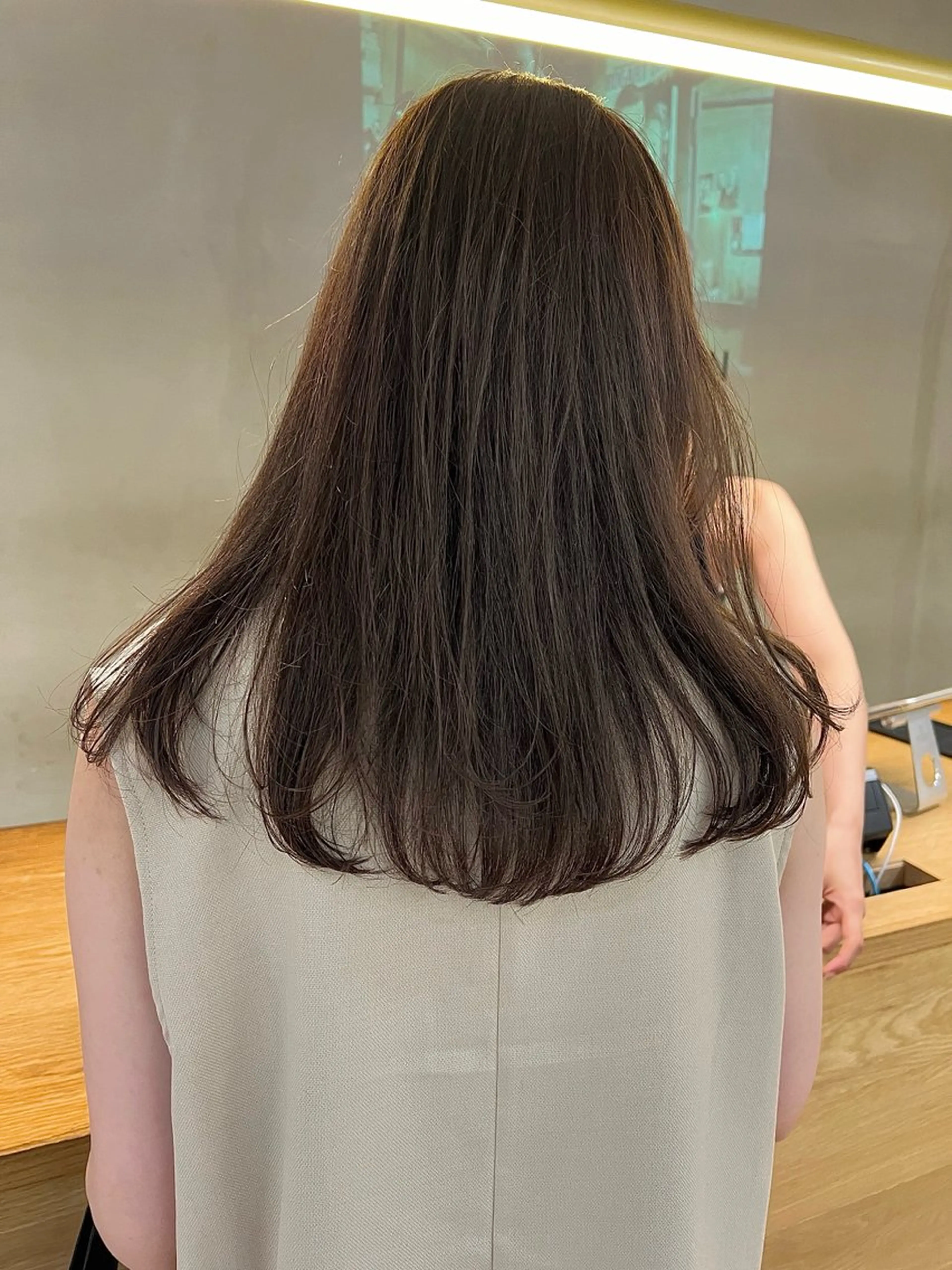 セミロング カット ヘアカラー カラースペシャリスト 🫧冨田翔のヘアスタイル