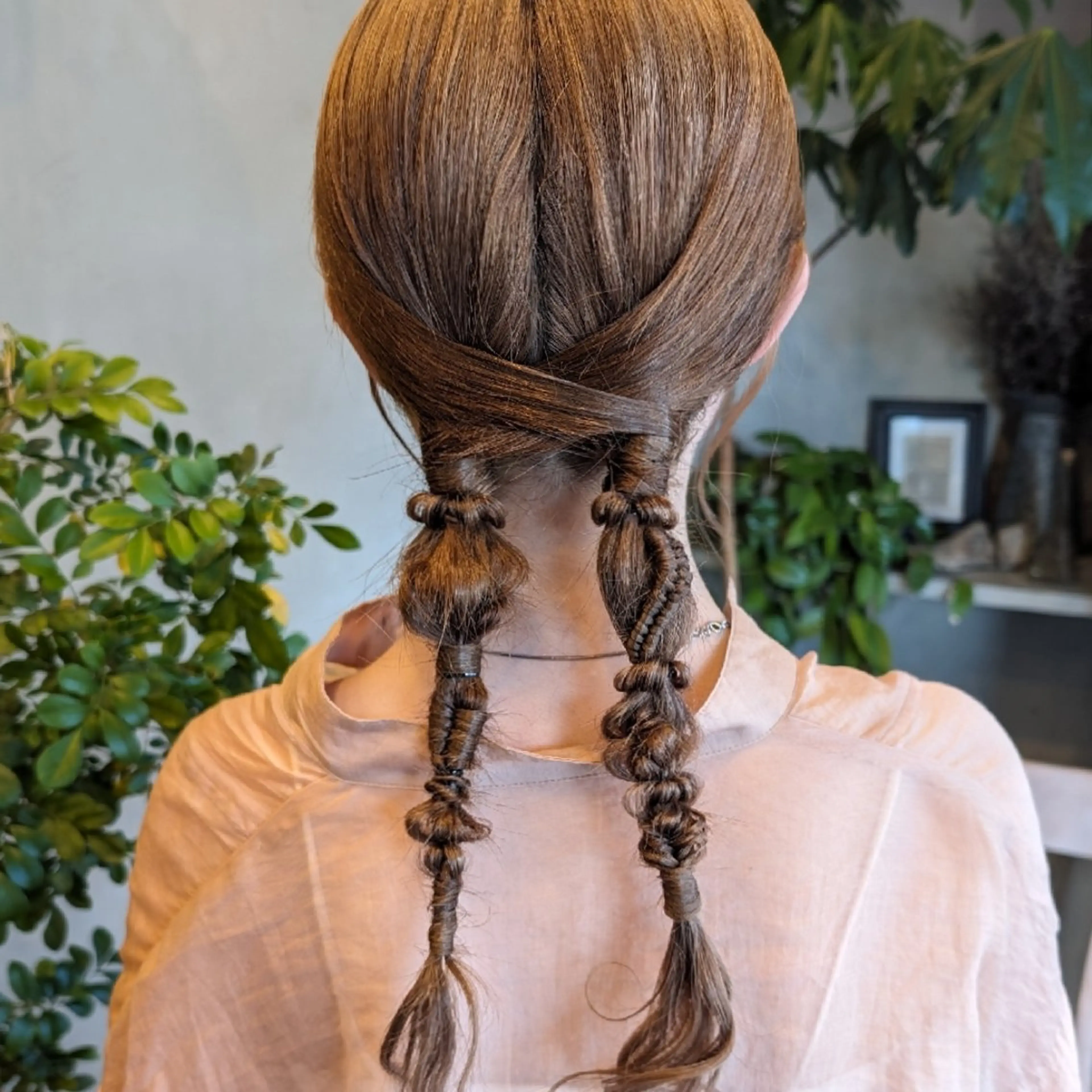 ロング ヘアアレンジ 彩桜/アレンジ/小顔 に見せるカット✂のヘアスタイル