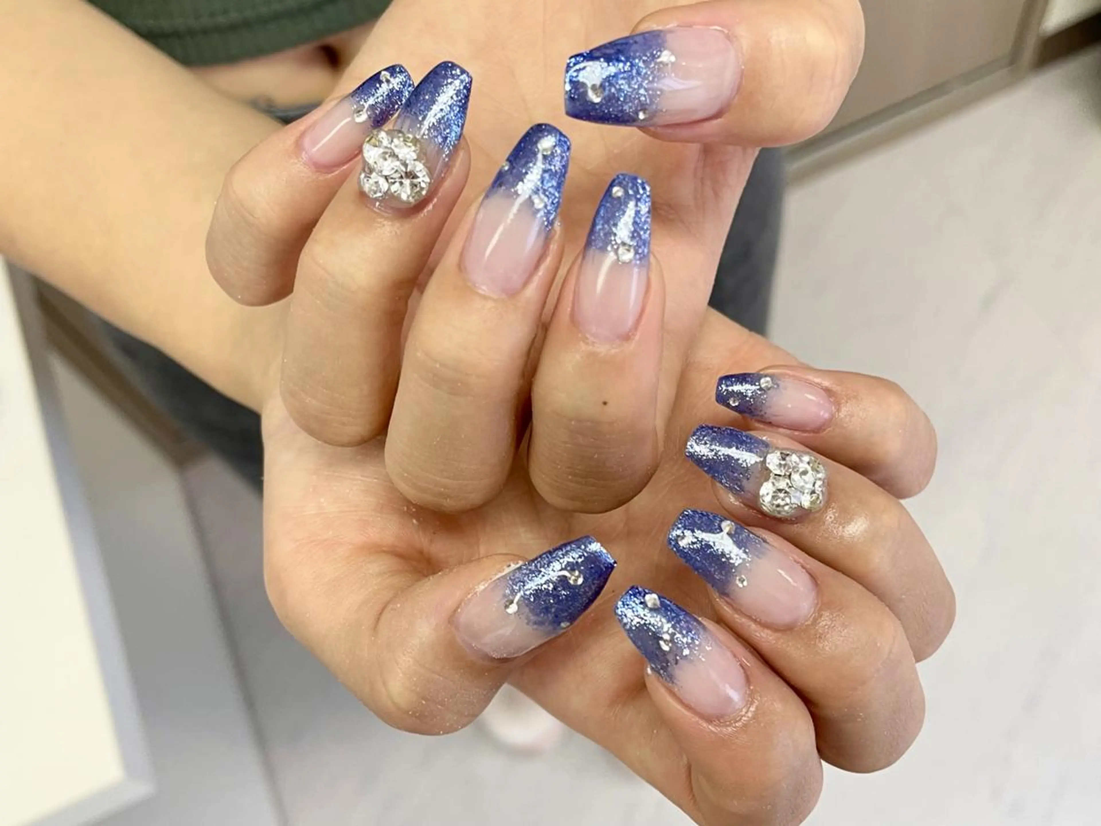 ネイル オーロラネイル チークネイル フットネイル フレンチネイル ガラスフレンチ ハンドネイル 大阪福島　SeneL Sayaka🤍🐩のマツエク・マツパデザイン