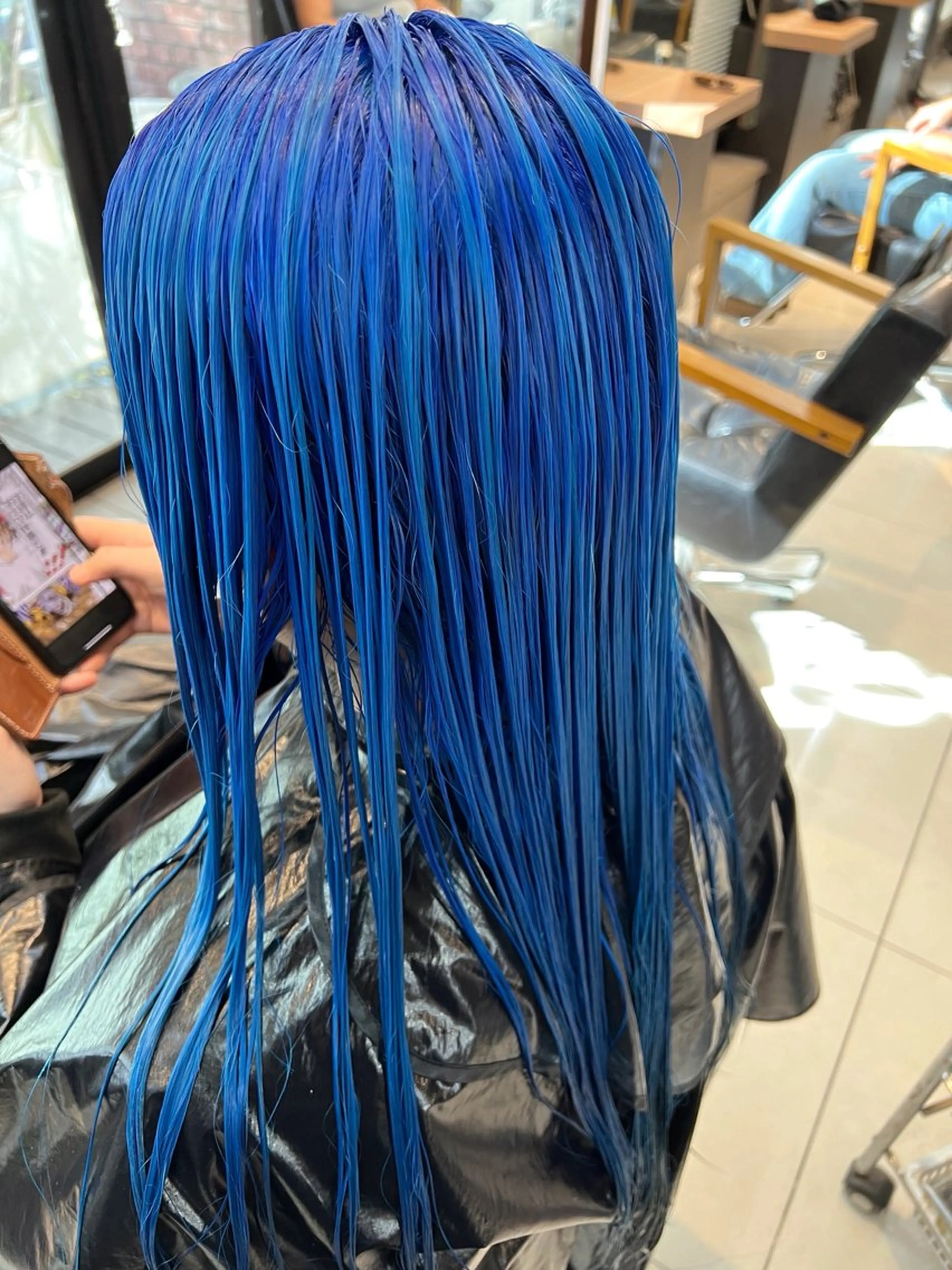 ロング カラー ブリーチ ブルーカラー daiki 原宿のヘアスタイル