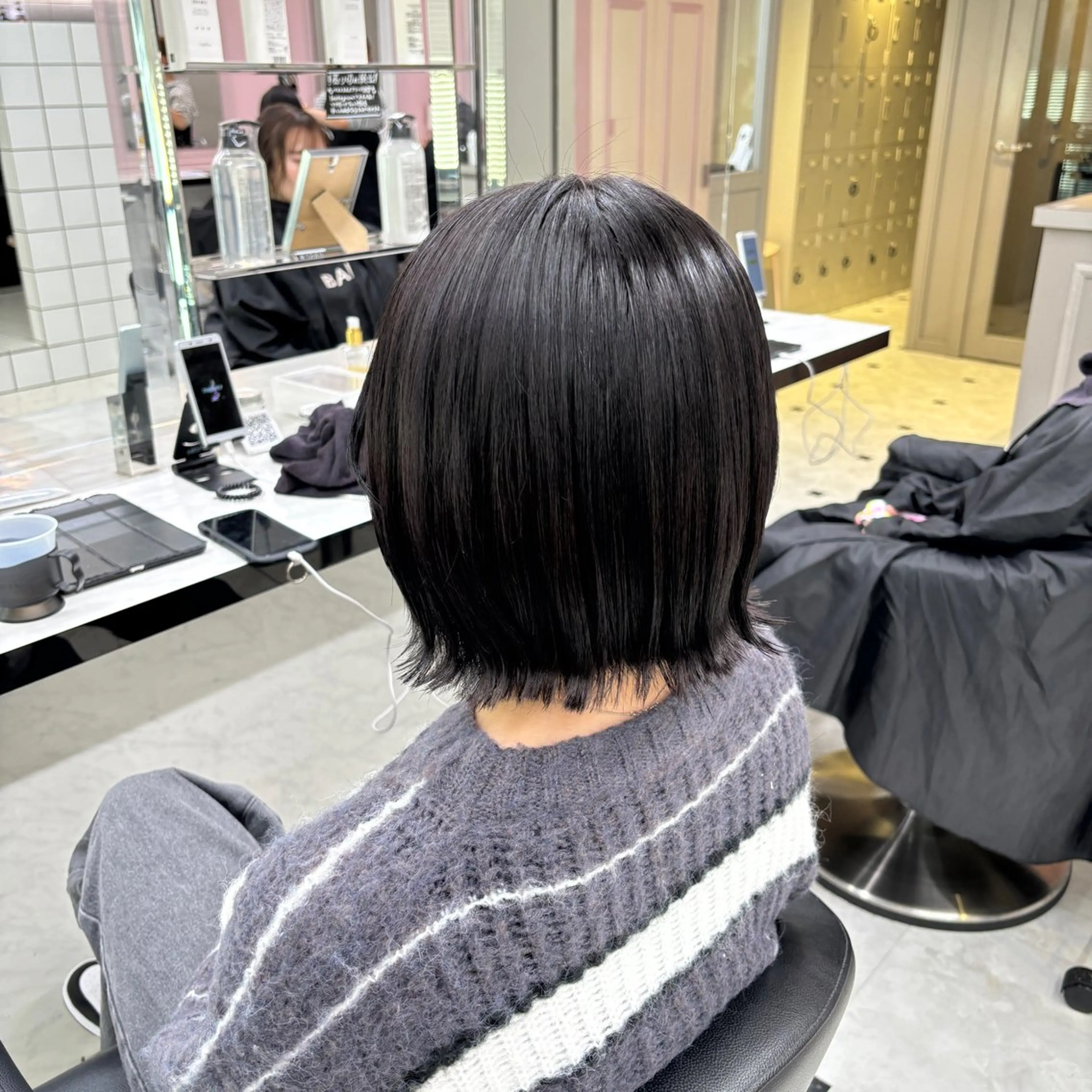 ロング カラー 切りっぱなしボブ 黒髪 ブルーカラー ブルーブラック 韓国風カラー カット ヘアカラー 💙ハイトーン韓国風 色白ヘア💙manaのヘアスタイル