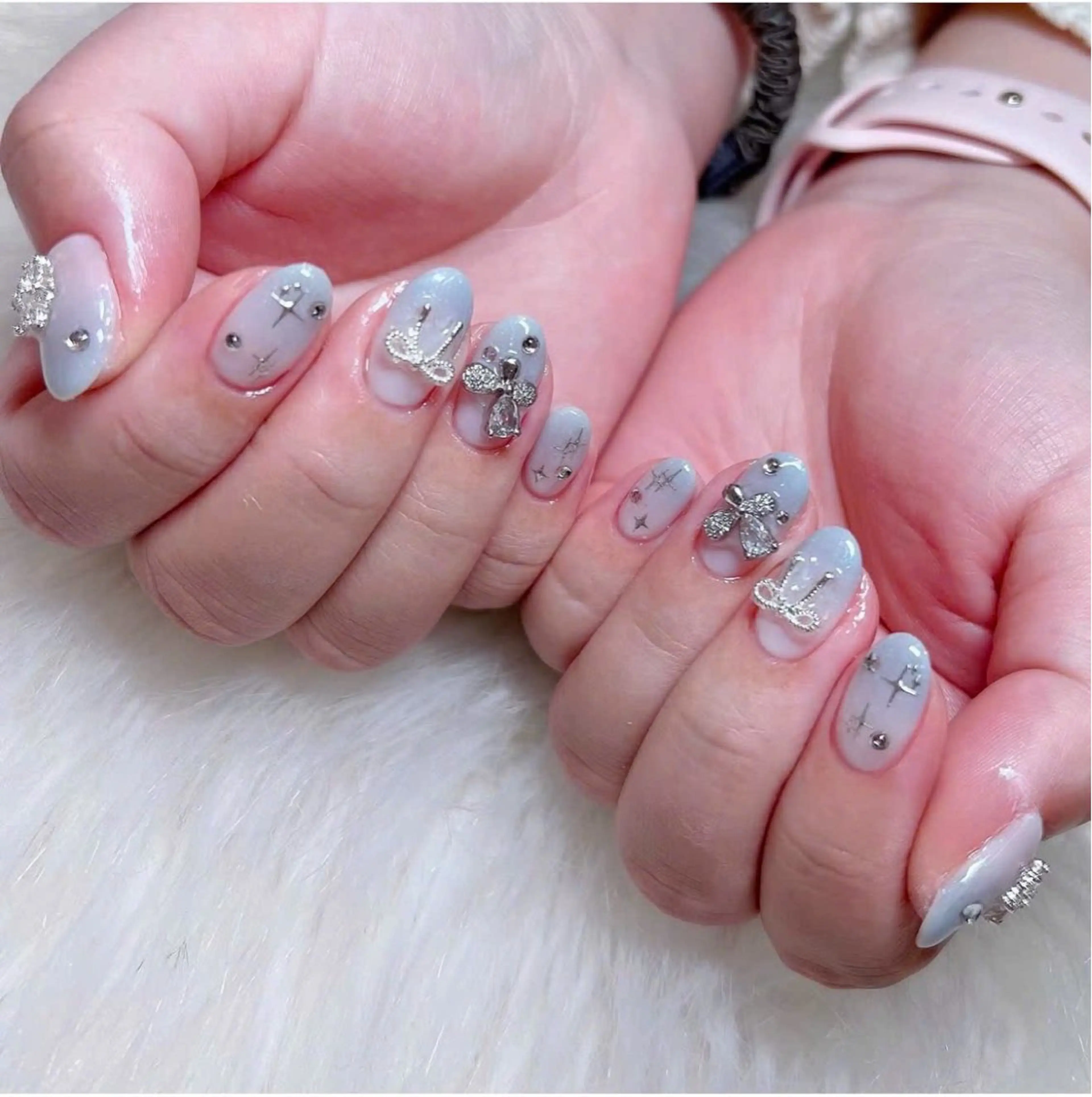 ネイル フラッシュネイル フレンチネイル グラデーション キラキラネイル 韓国ネイル ハンドネイル LynaOtsuka Nailのネイルデザイン