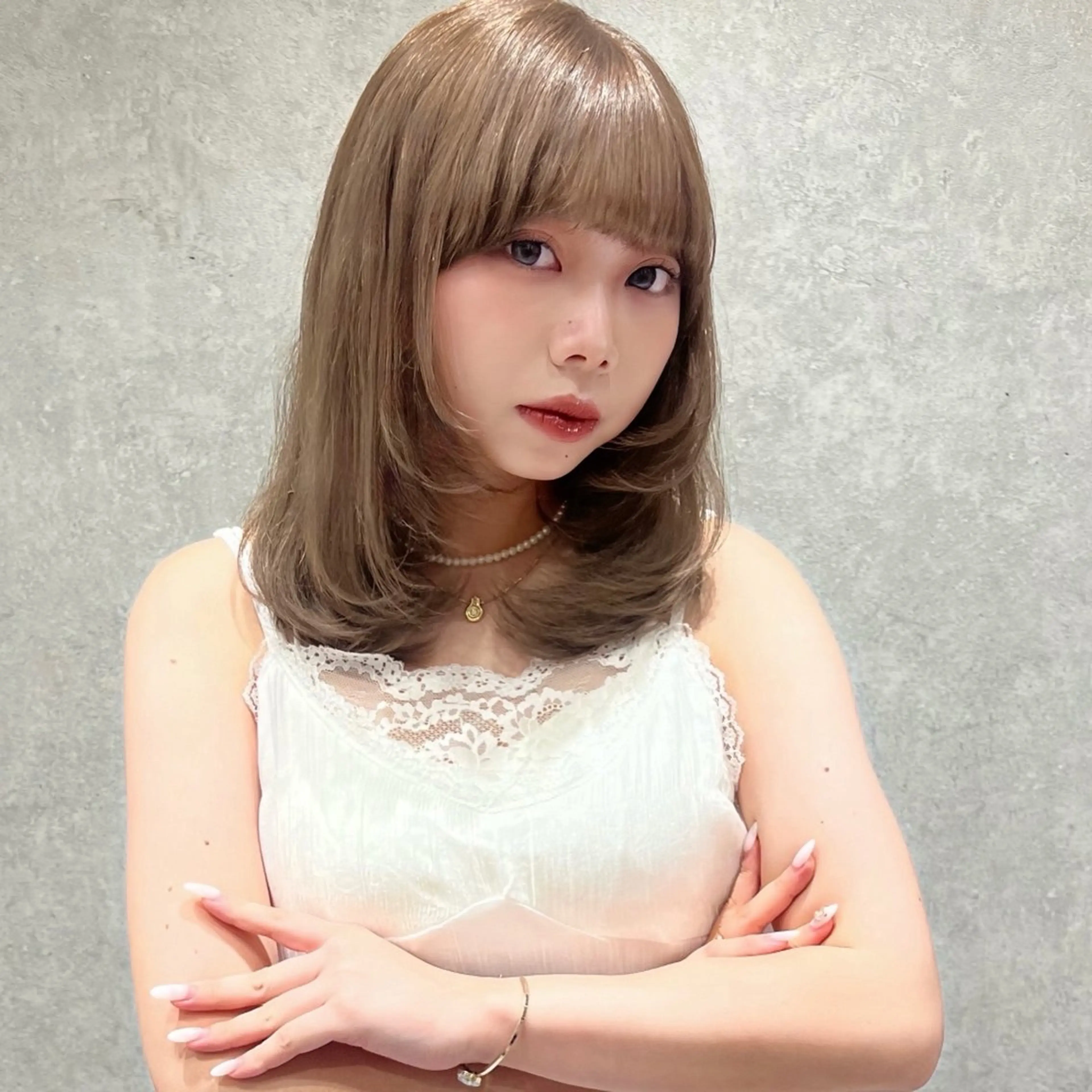 ミディアム ミディアムレイヤー 伸ばしかけ レイヤーカット カット ヘアカラー トリートメント AI TOKYO　S所属・mizuki 【韓国レイヤー】のヘアスタイル