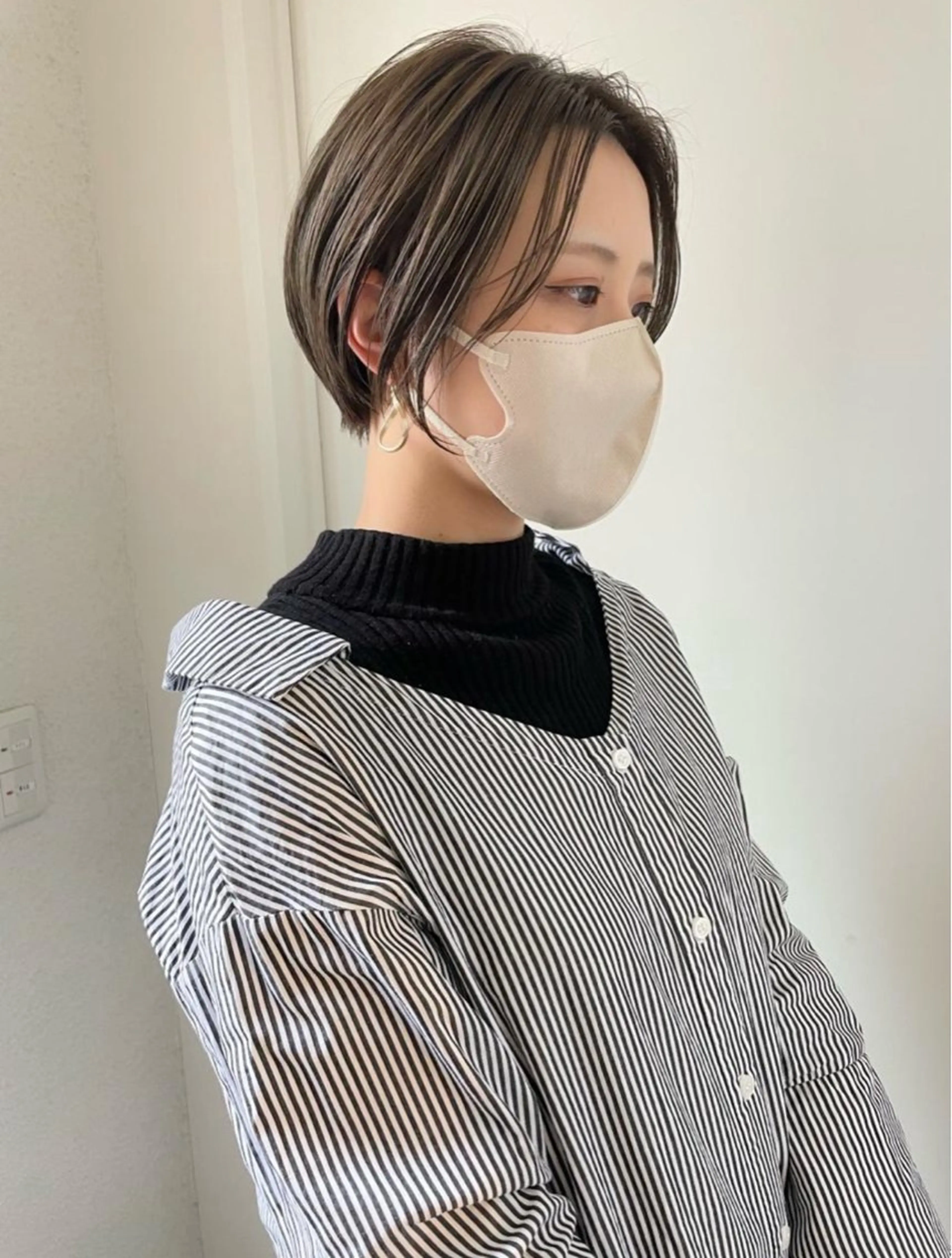 🍐平日限定🍐【ショートカット＋透明感カラー＋トリートメント】SB込✨（ブルーブラック/オリーブ/レッドetc…）の写真
