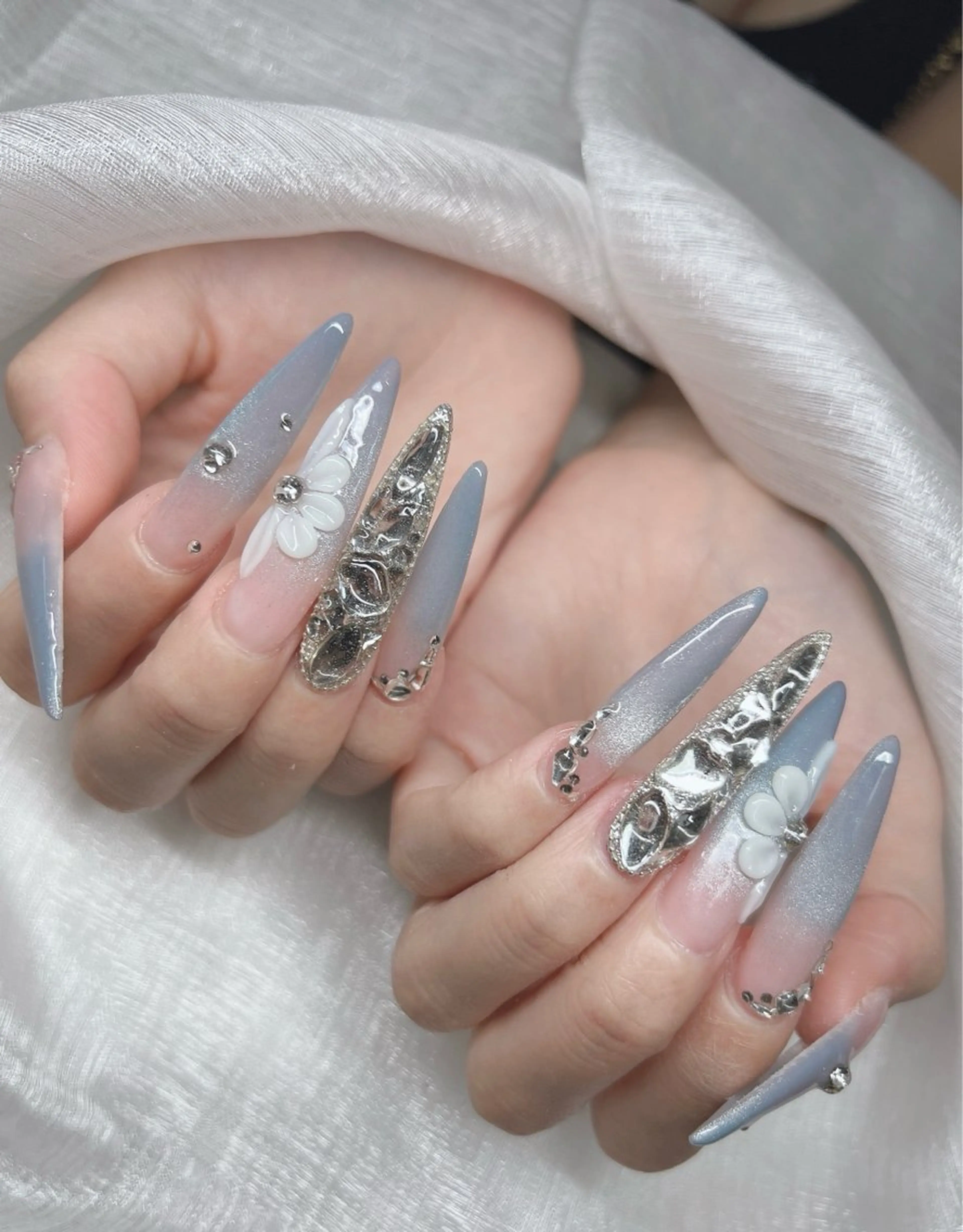 ネイル 長さ出し グラデーション キラキラネイル マグネットネイル ニュアンスネイル ハンドネイル Lee Nails チップ長さだし専門店のネイルデザイン