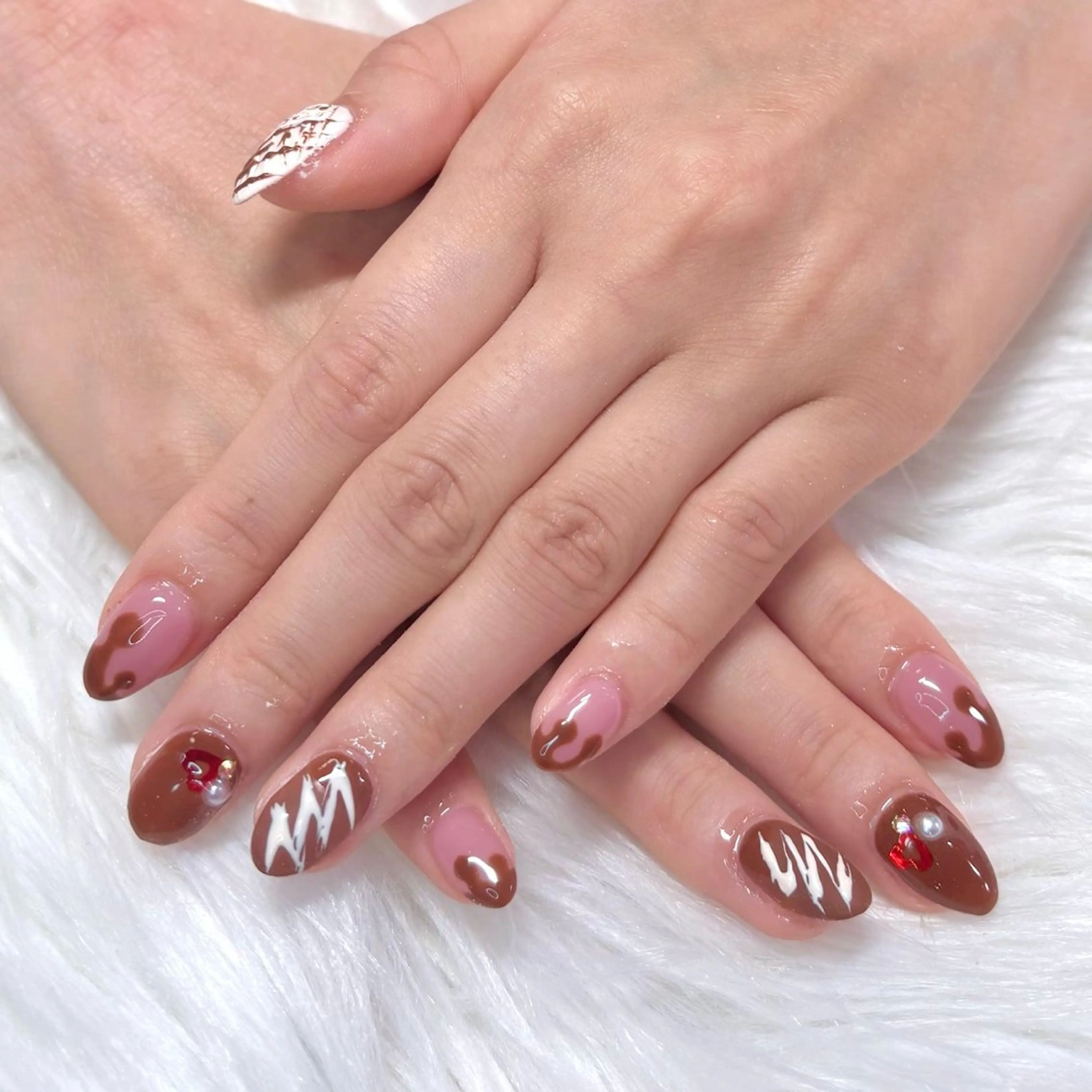 ネイル バレンタイン ハンドネイル Noix nailのネイルデザイン