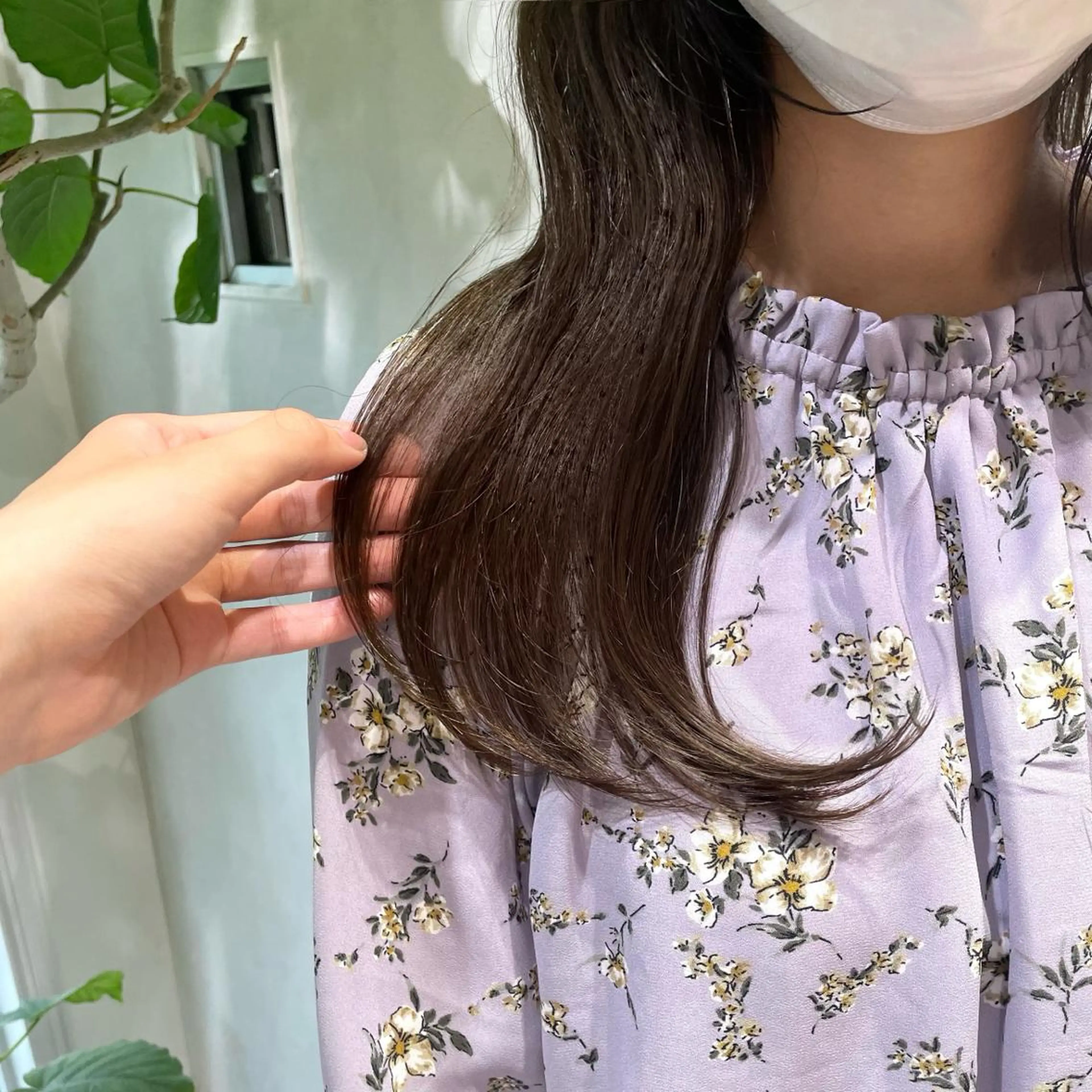ロング カラー アッシュ アッシュブラウン ブラウンカラー 透明感カラー オレンジ Lico所属・濱野 玲奈のヘアスタイル