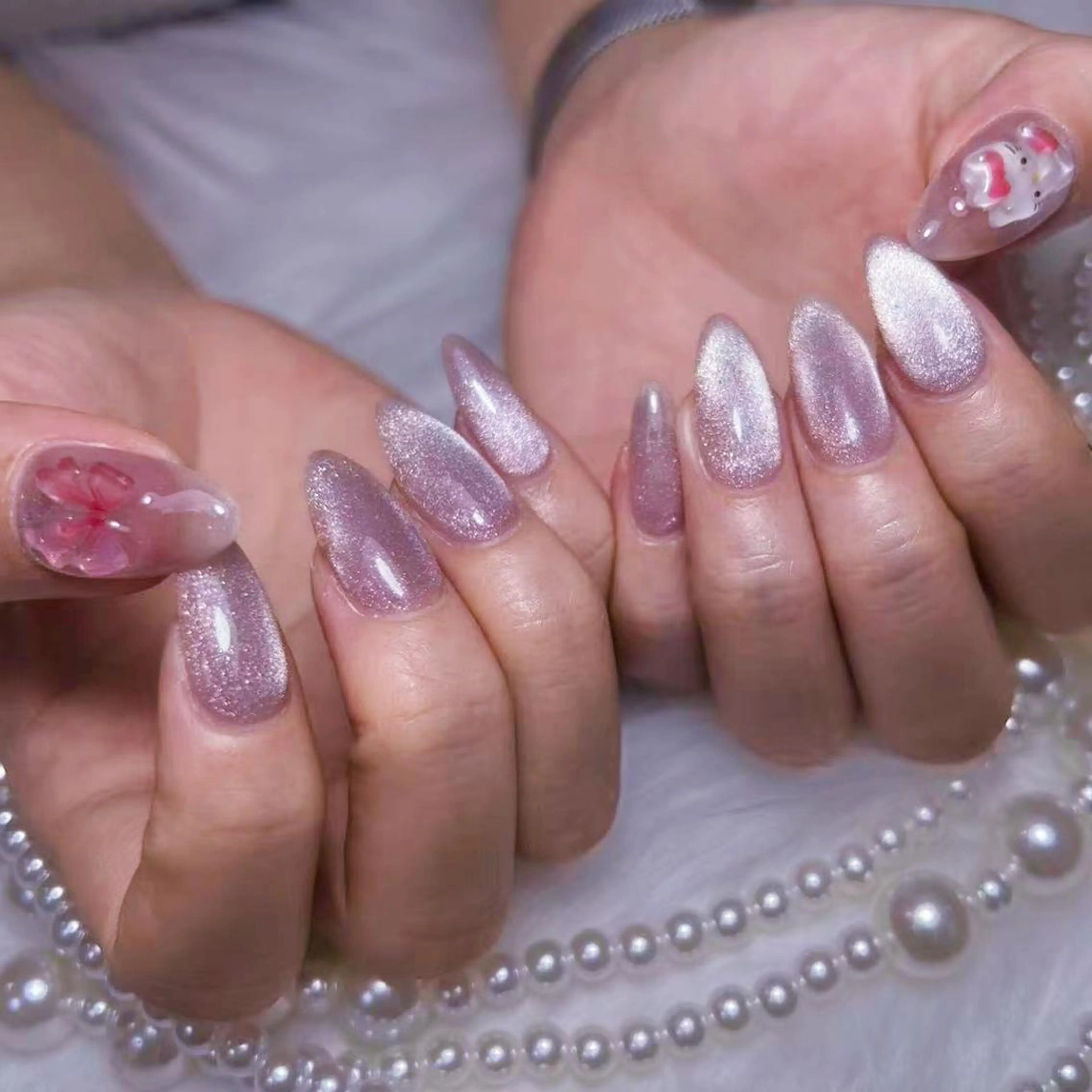 ネイル アートネイル オーロラネイル ガーリー キラキラネイル 韓国ネイル ハンドネイル YOYO 💅のネイルデザイン