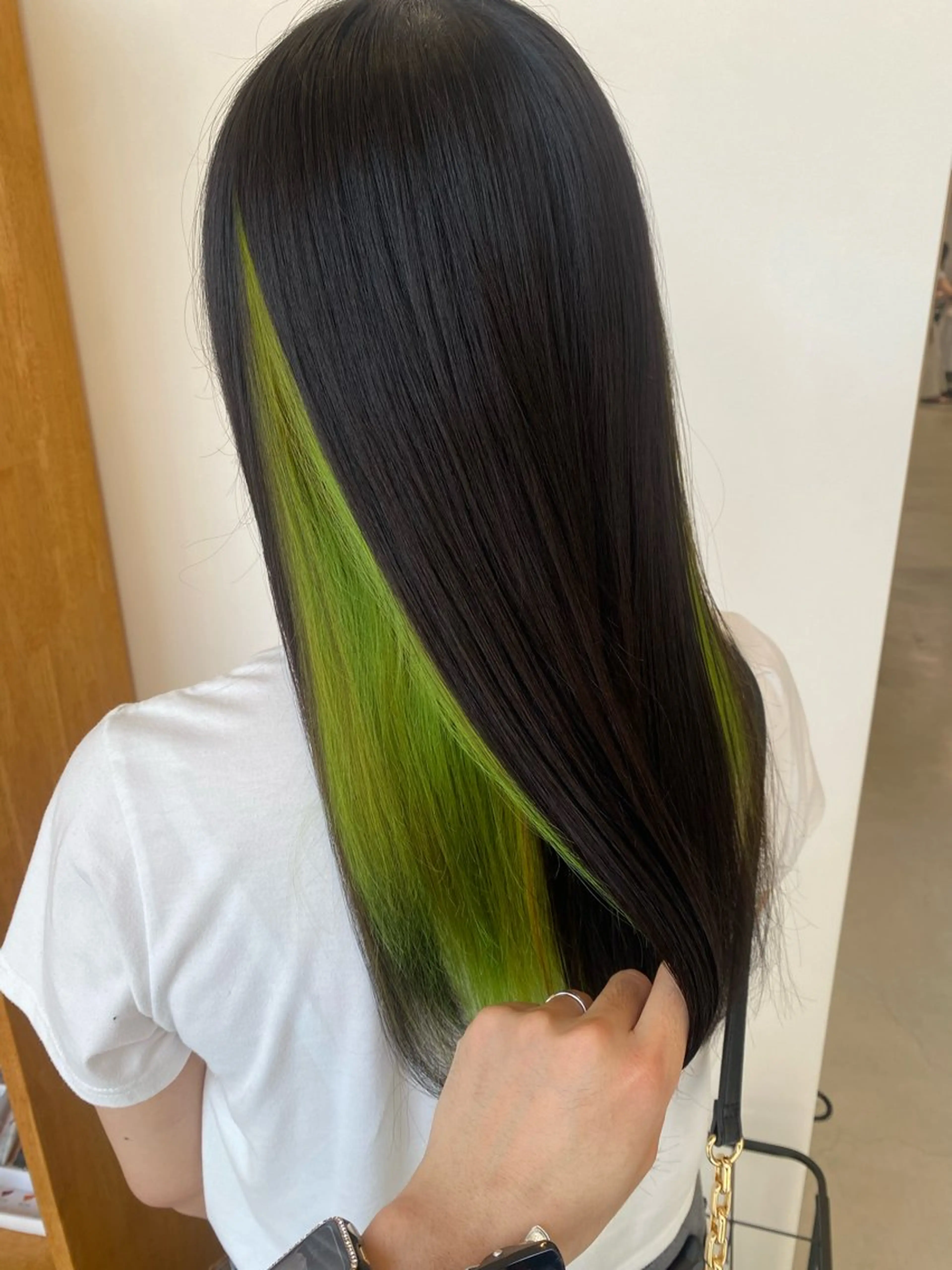 レディースカット✂️＋インナーカラー💚の写真
