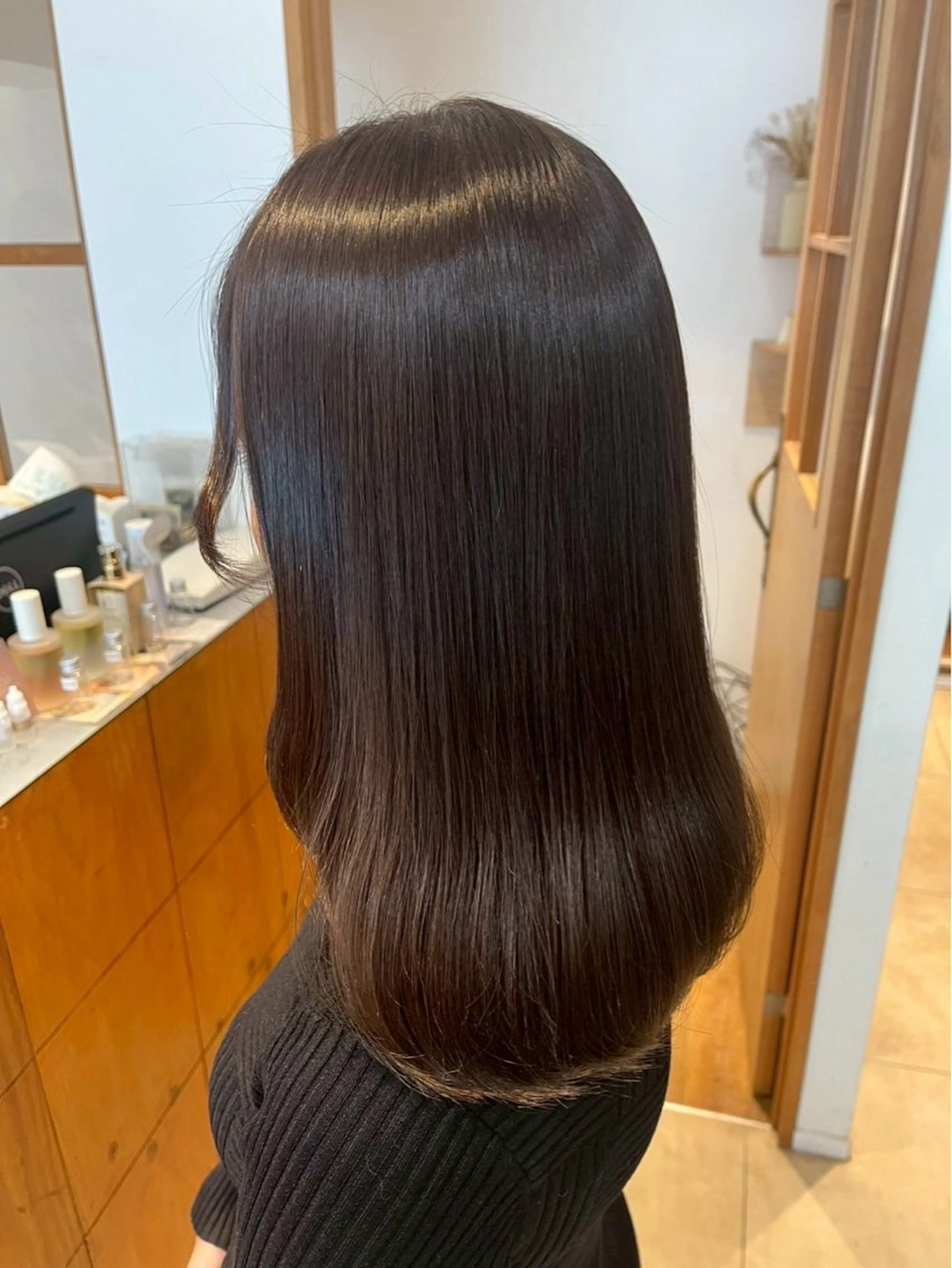 ミディアム ヘアカラー トリートメント 吉成 七海のヘアスタイル