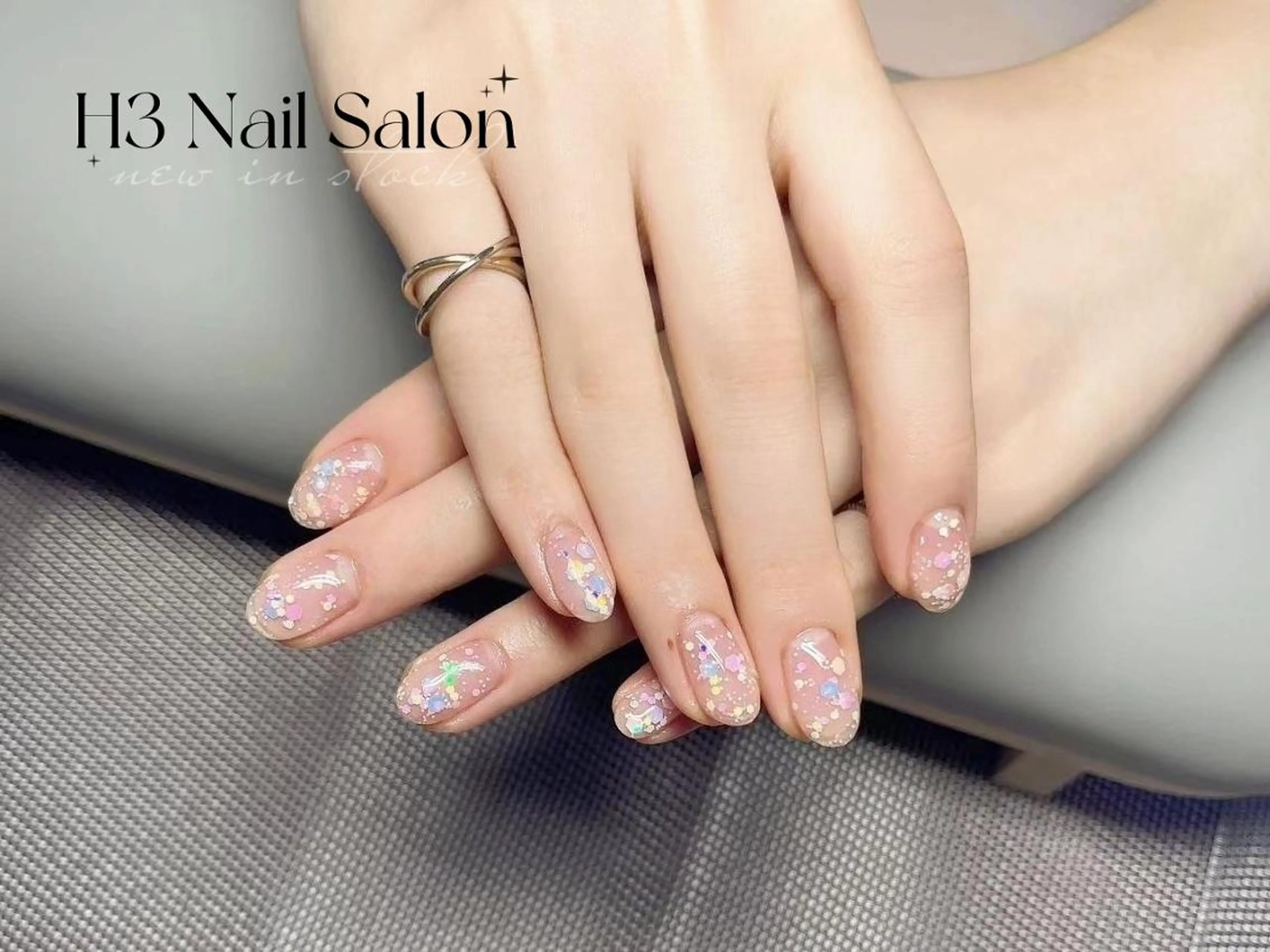 ミディアム Dione Nail 長さだし モデル募集のネイルデザイン