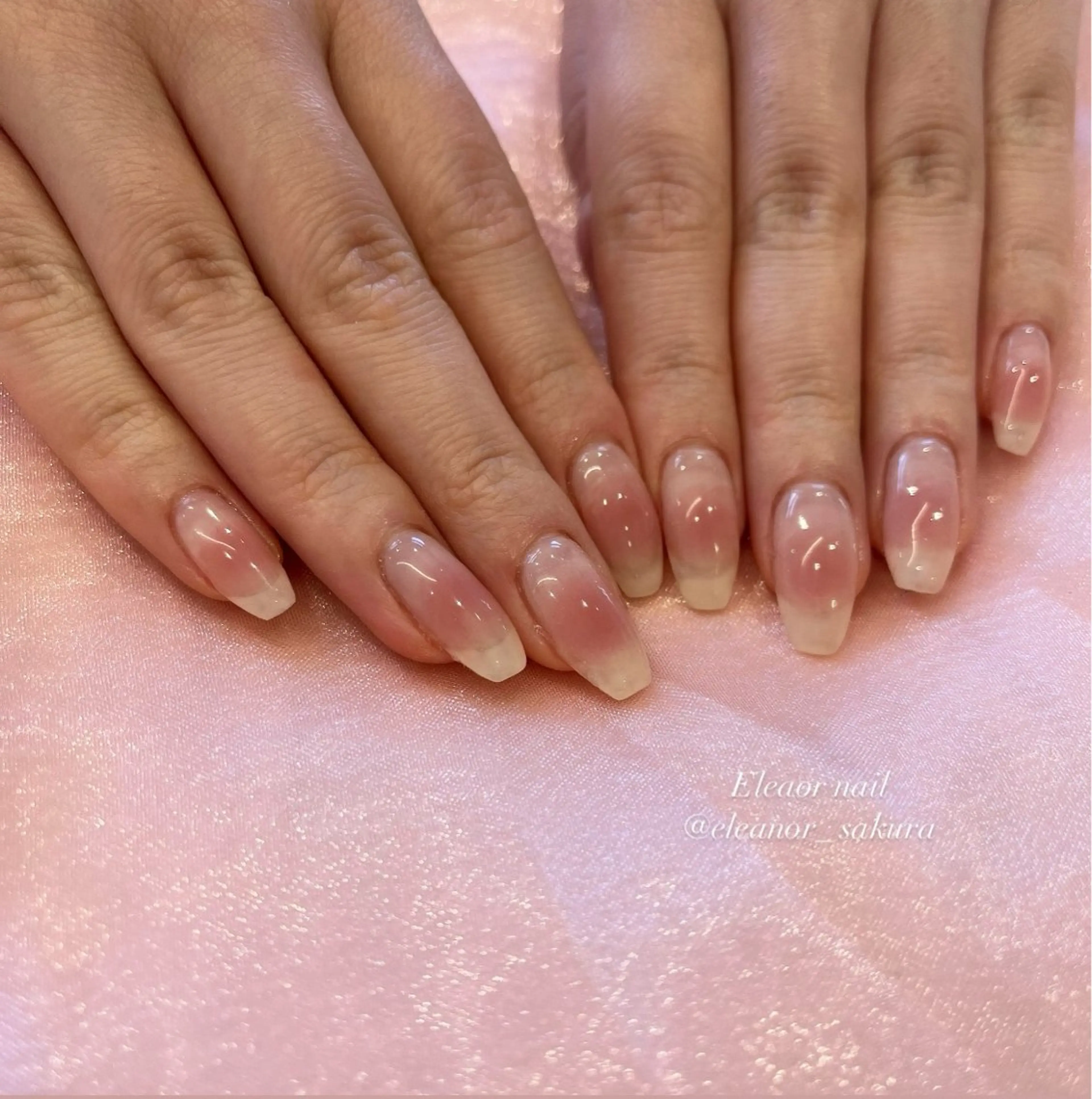 ネイル チークネイル Sakura 🩵のネイルデザイン