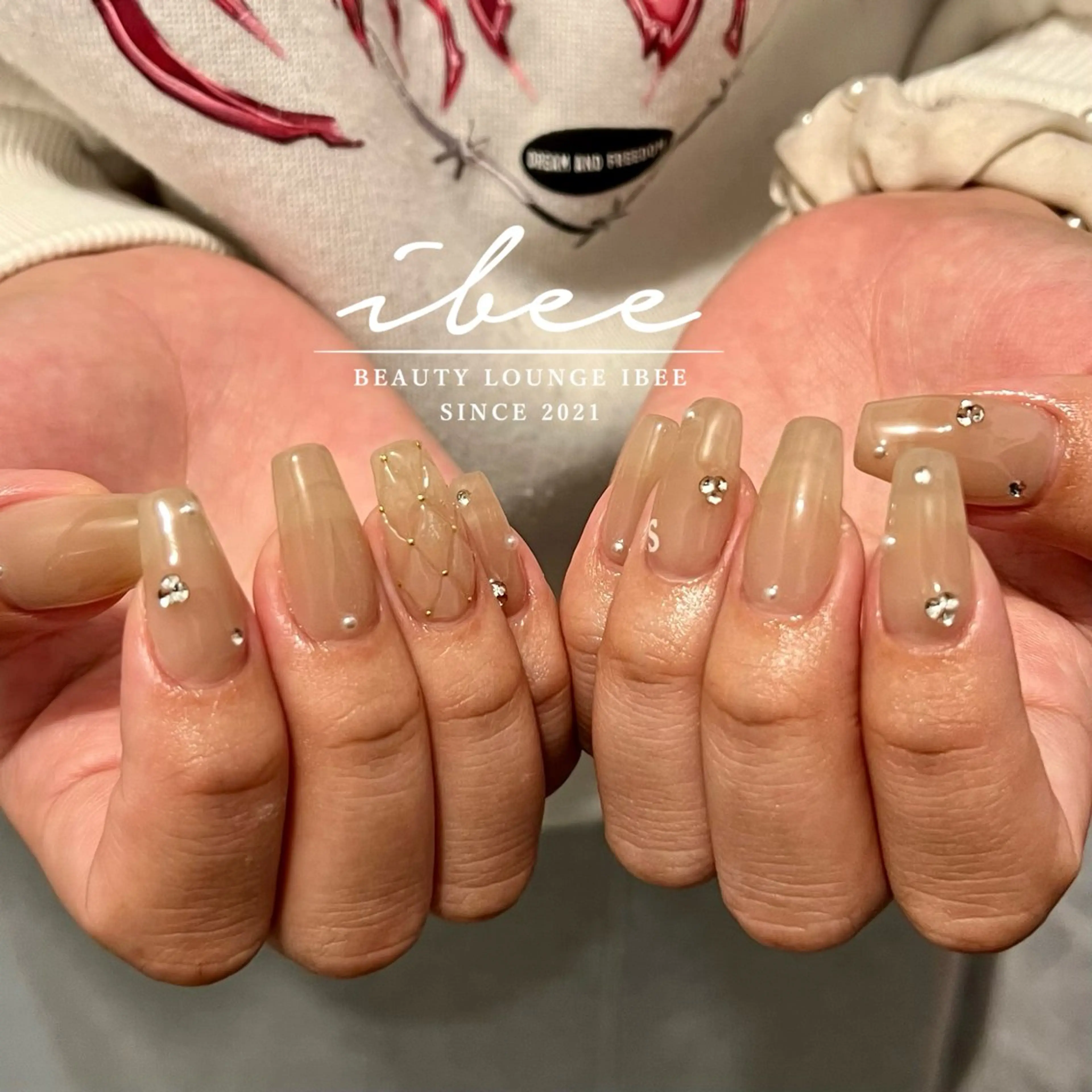 ネイル ハンドネイル ibee nail 🤍yumiのネイルデザイン