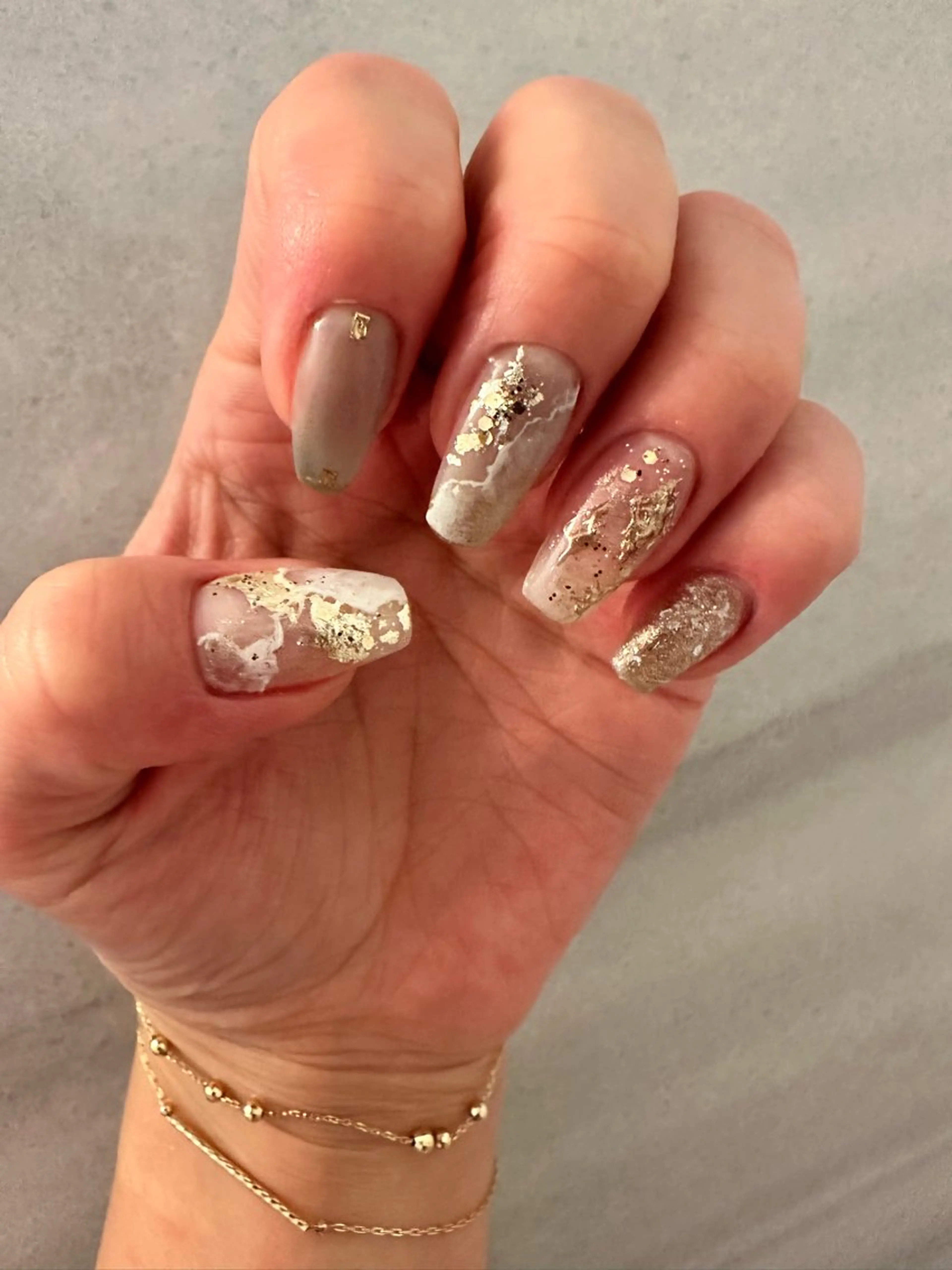 ネイル La vie mi nailニュアンスのネイルデザイン