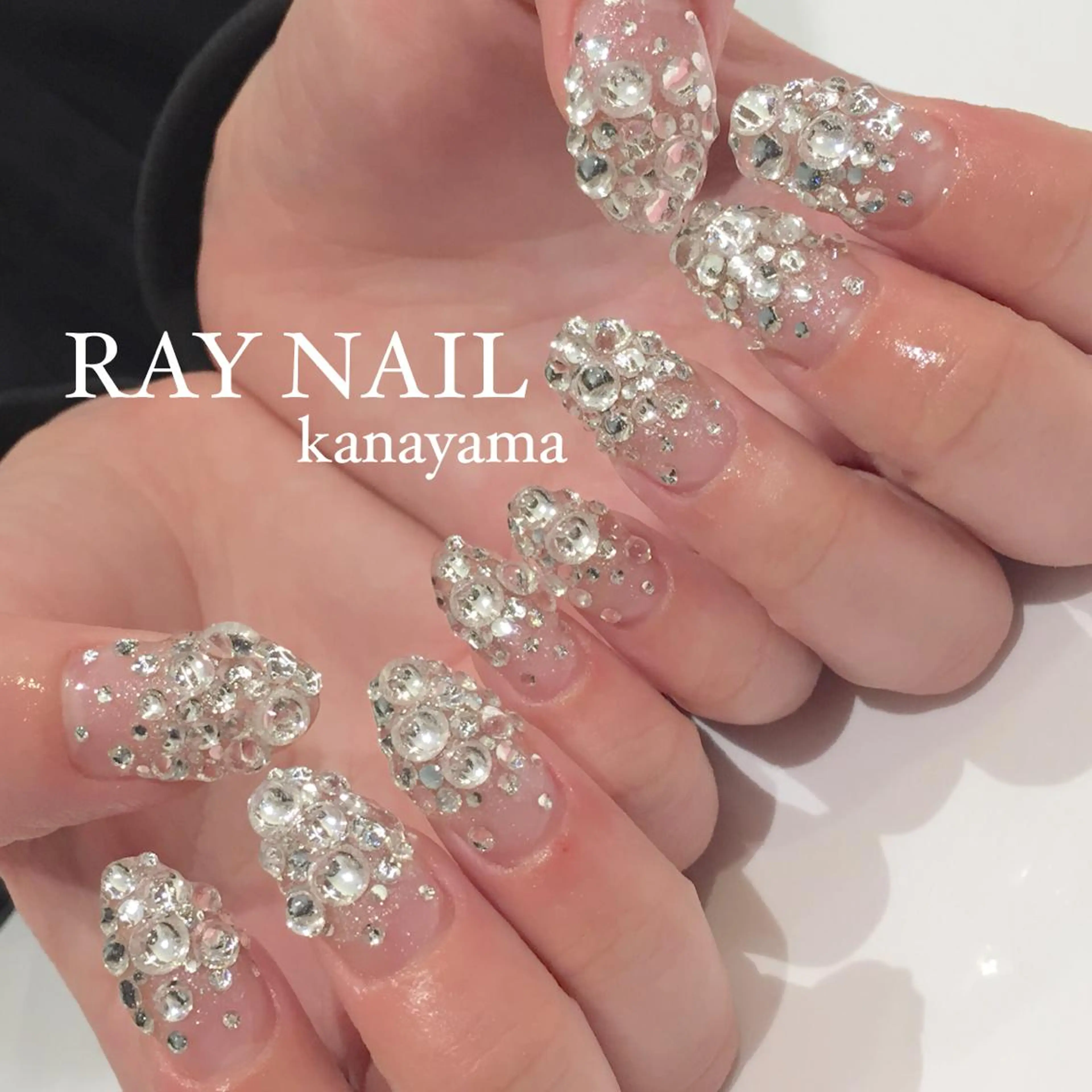 ネイル スカルプネイル ストーンネイル Arowa 伊田のネイルデザイン