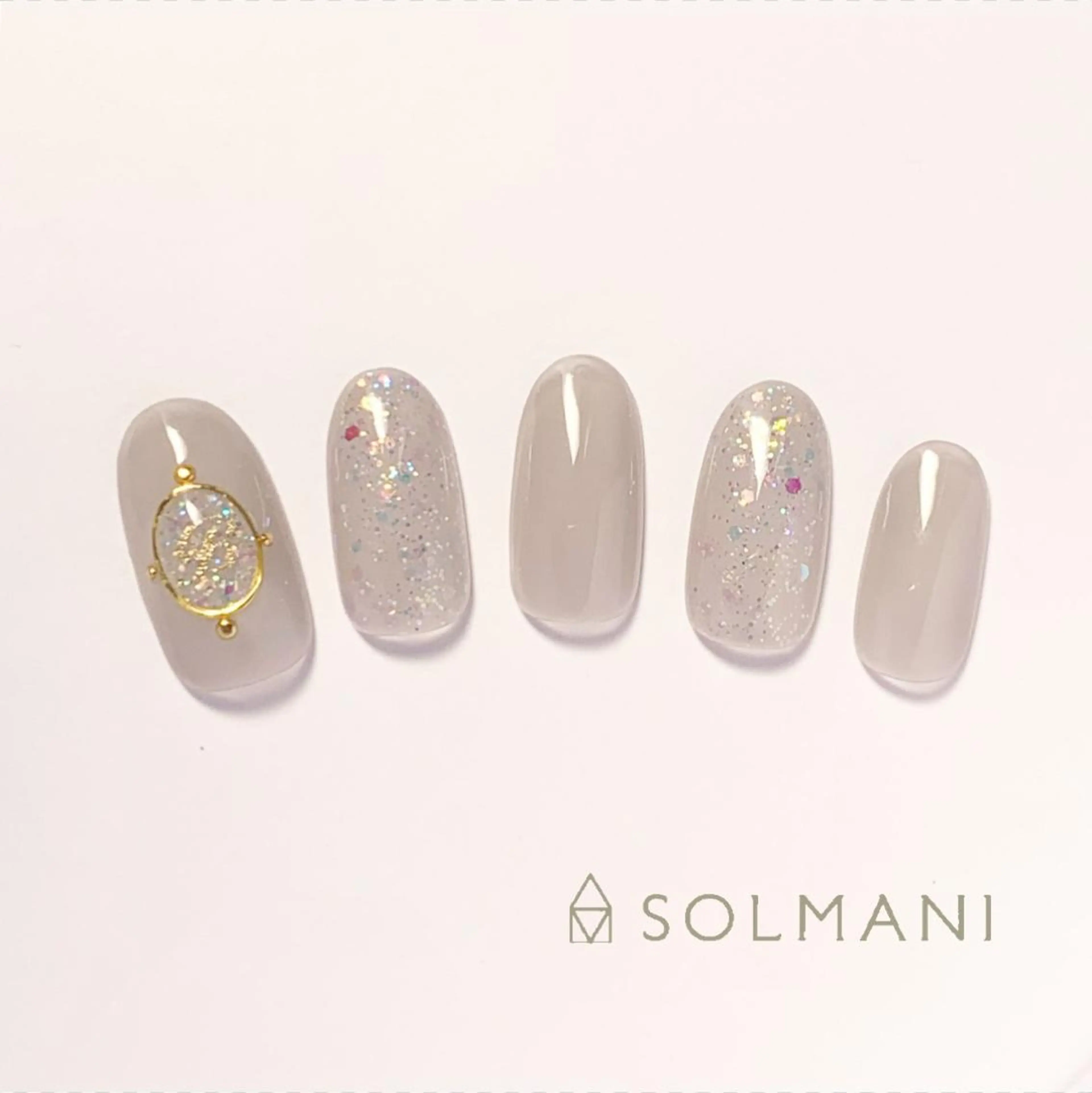 ネイル SOLMANI 予約担当のネイルデザイン